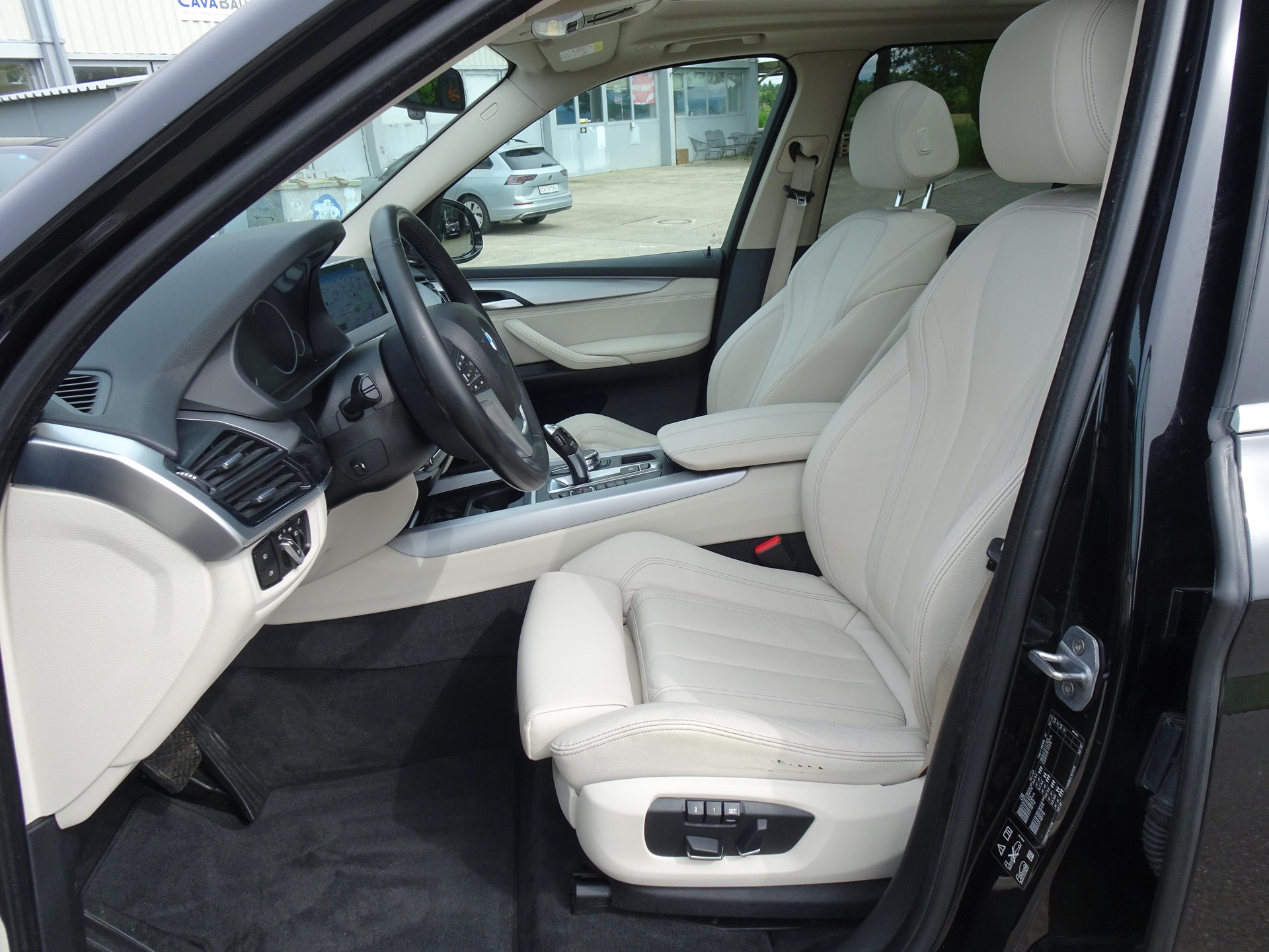 BMW X5 xDrive 30d Steptronic-image-10