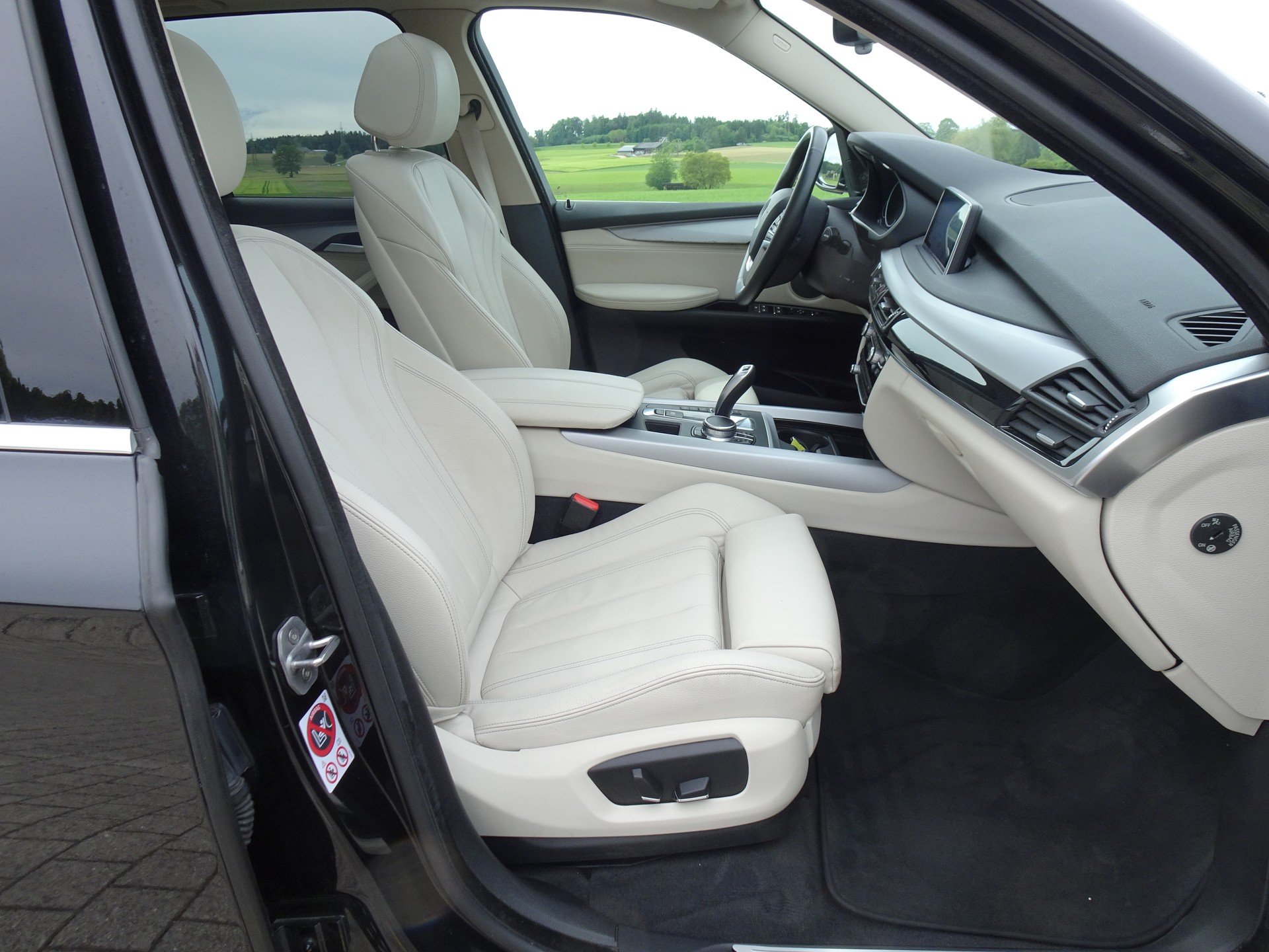 BMW X5 xDrive 30d Steptronic-image-7