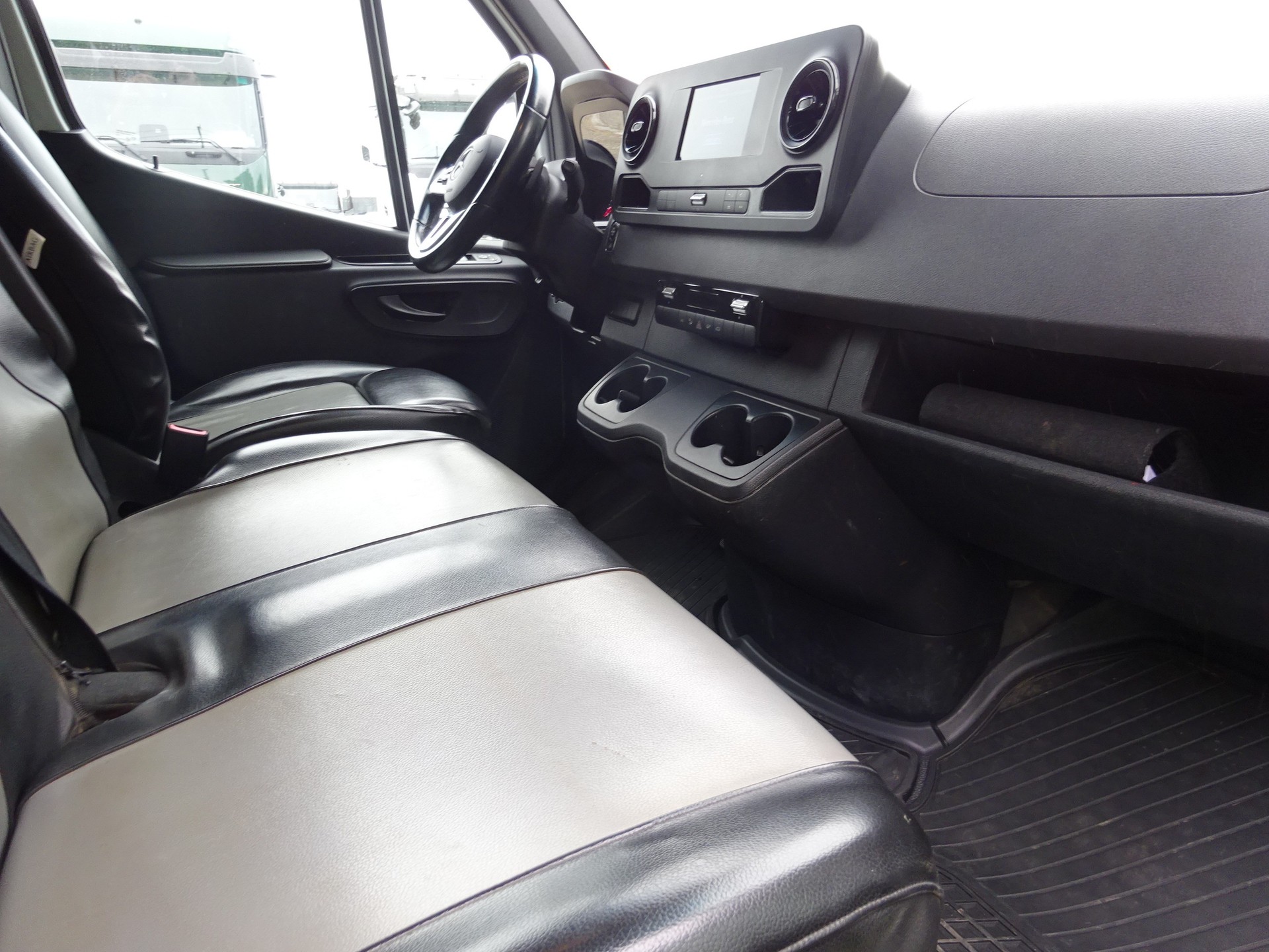 MERCEDES-BENZ Sprinter 317 CDI 3665 mm (Wagen 3)-image-2