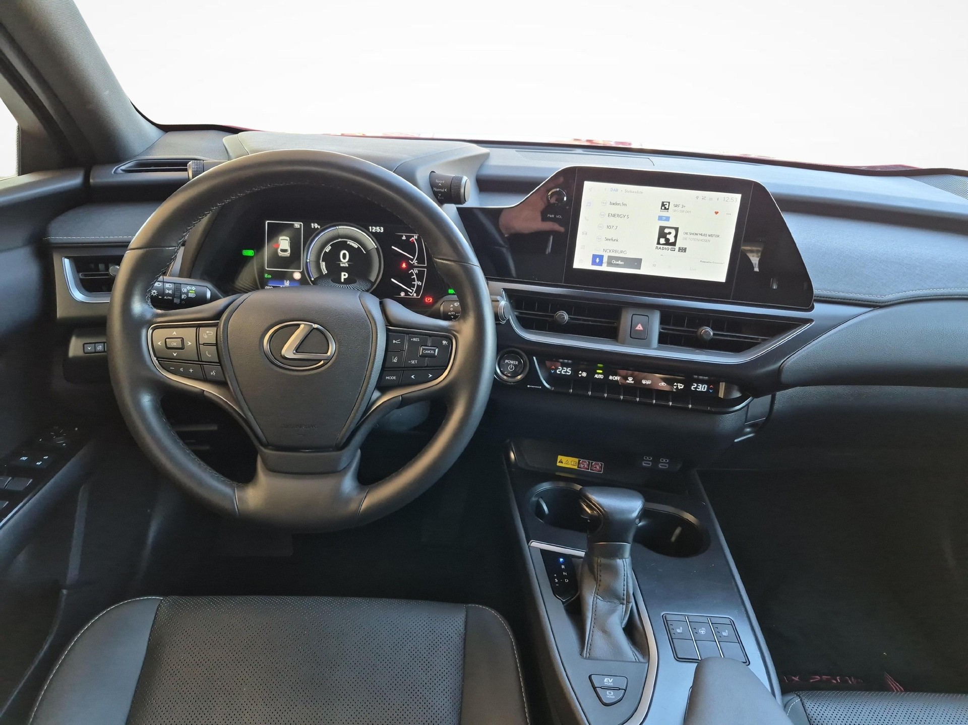 LEXUS UX 250h Comfort-image-8