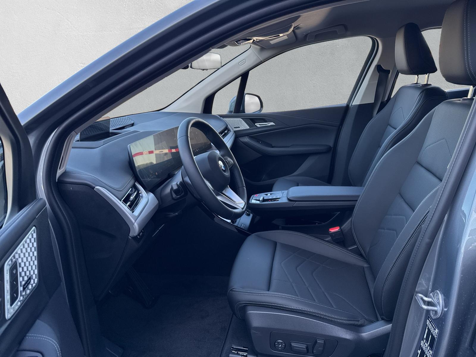 BMW 223i Active Tourer U06 (CH) đ-image-10