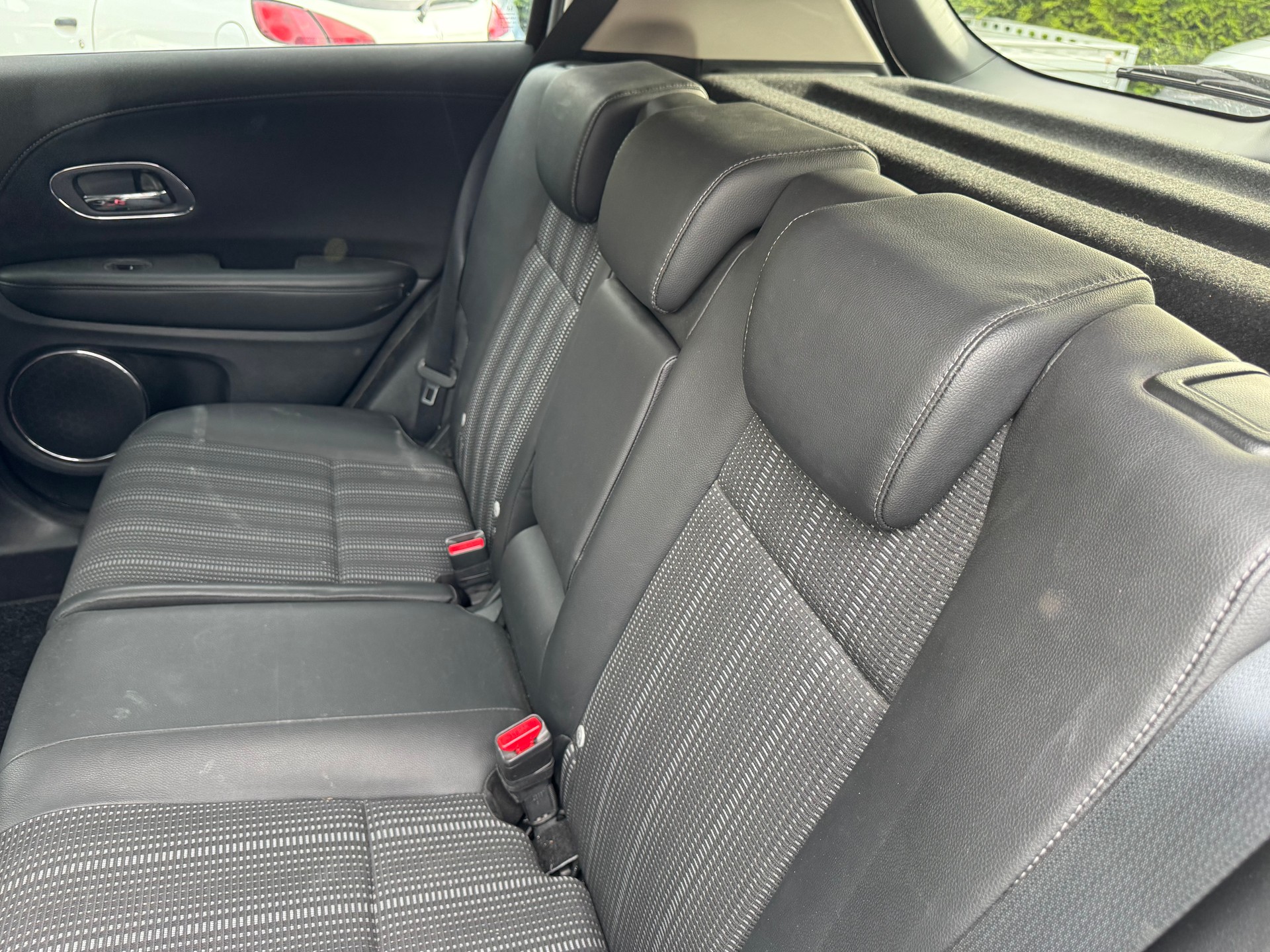 HONDA HR-V 1.5i-VTEC Elegance-image-12