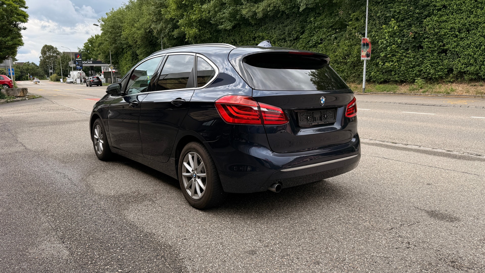 BMW 218i Active Tourer Steptronic-image-6
