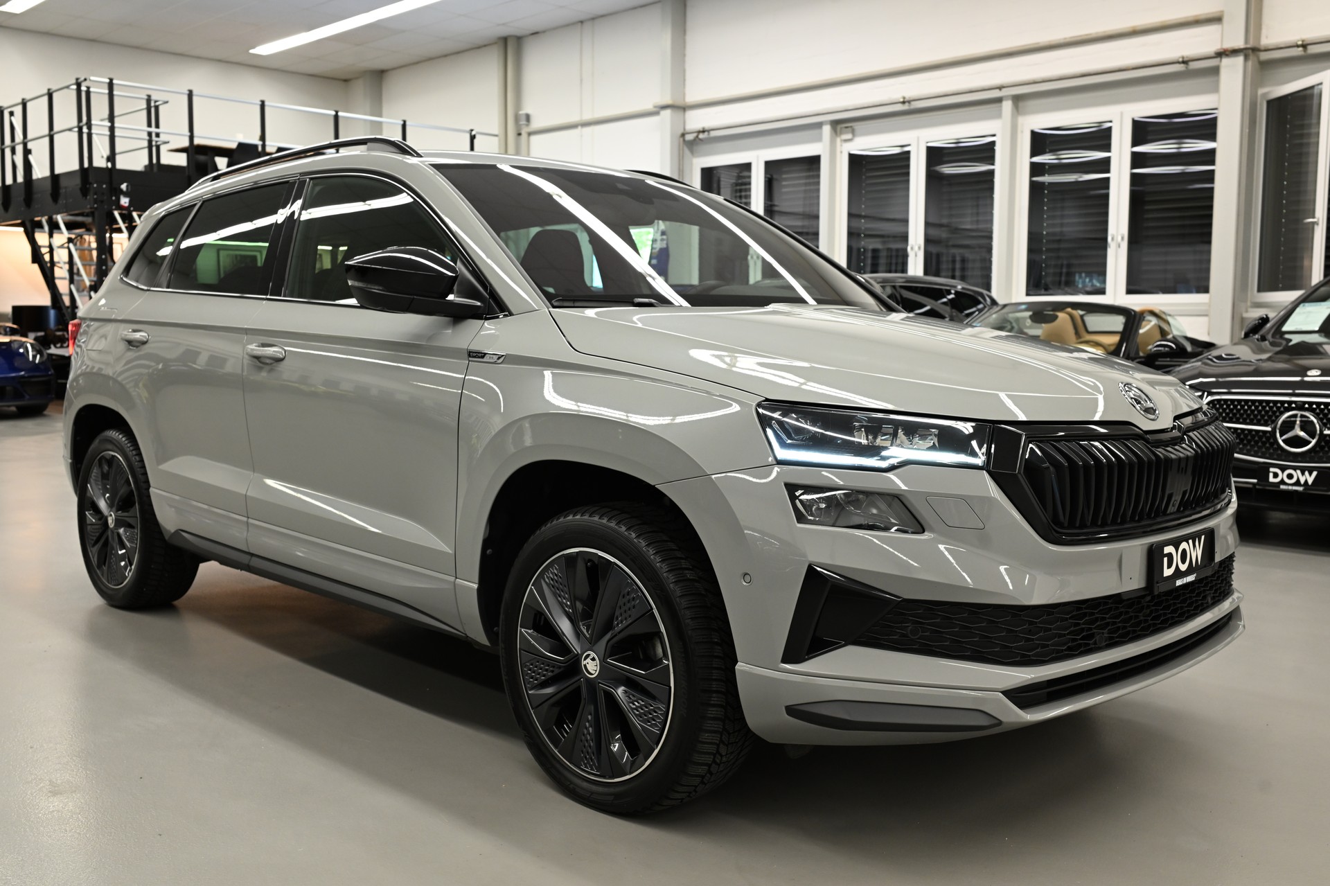 SKODA Karoq 2.0 TSI SportLine 4x4 DSG-showroom-element-1