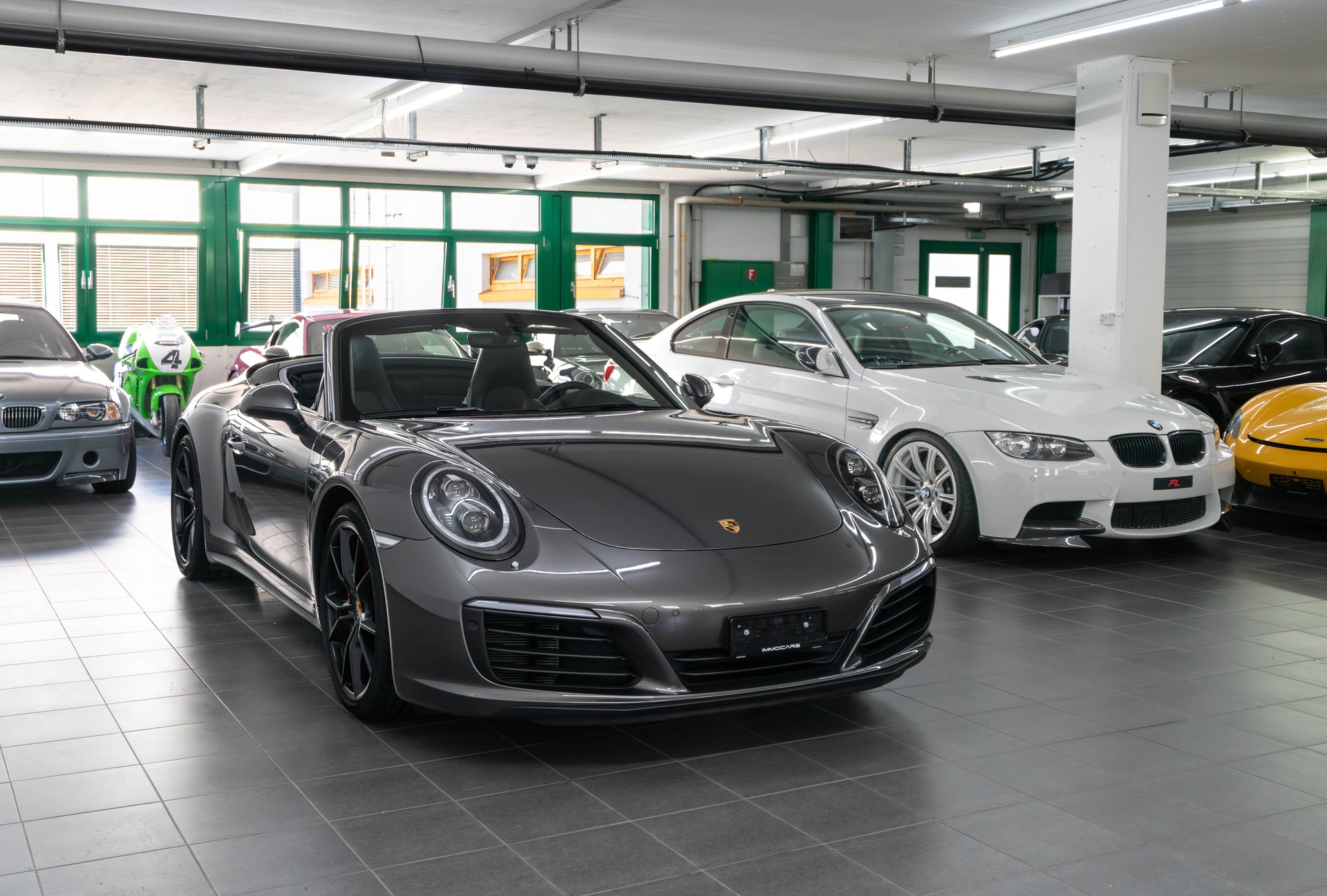 PORSCHE 911 Carrera 4S Cabrio PDK-image-2