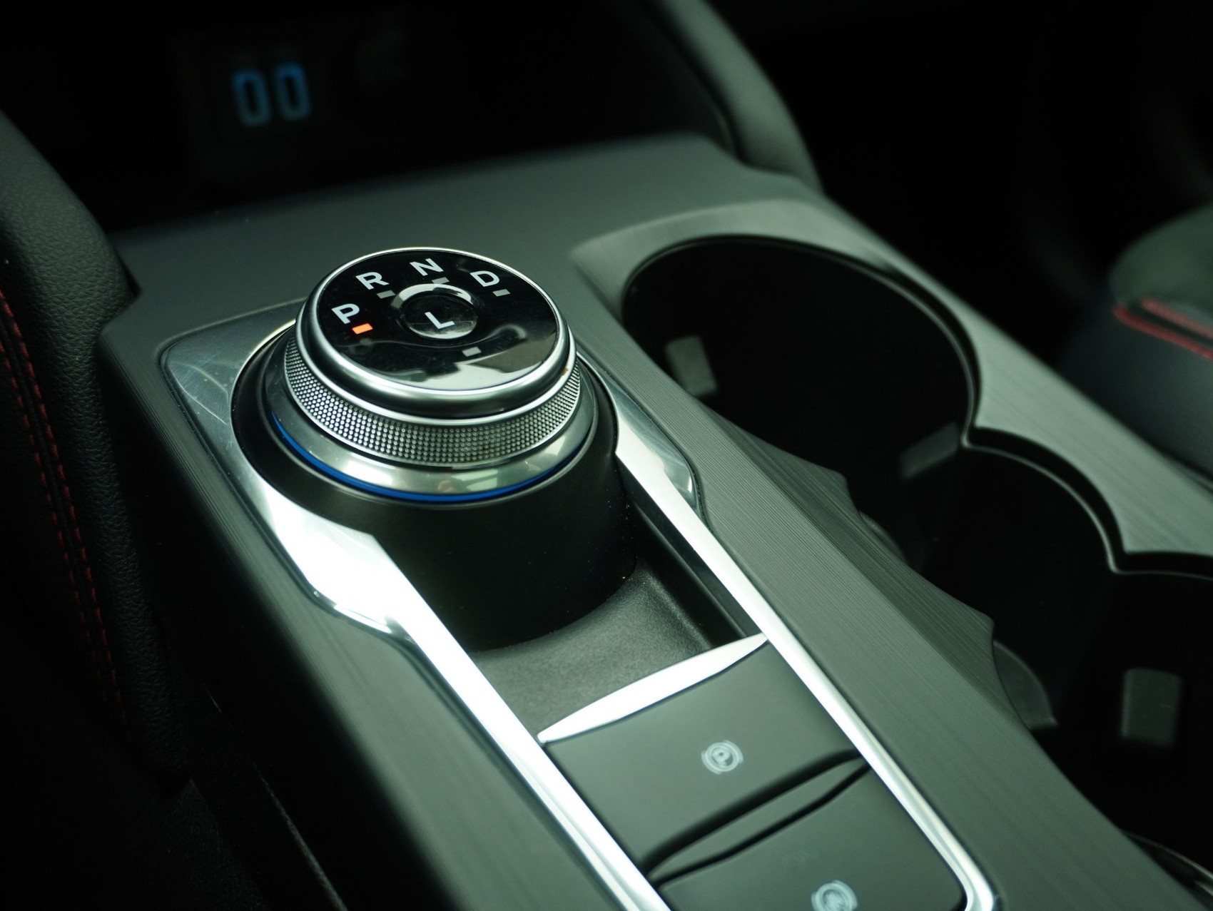 FORD Kuga 2.5 Plug-in Hybrid ST-Line X-image-19