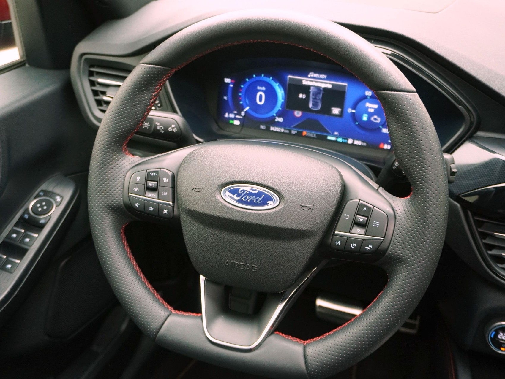 FORD Kuga 2.5 Plug-in Hybrid ST-Line X-image-12