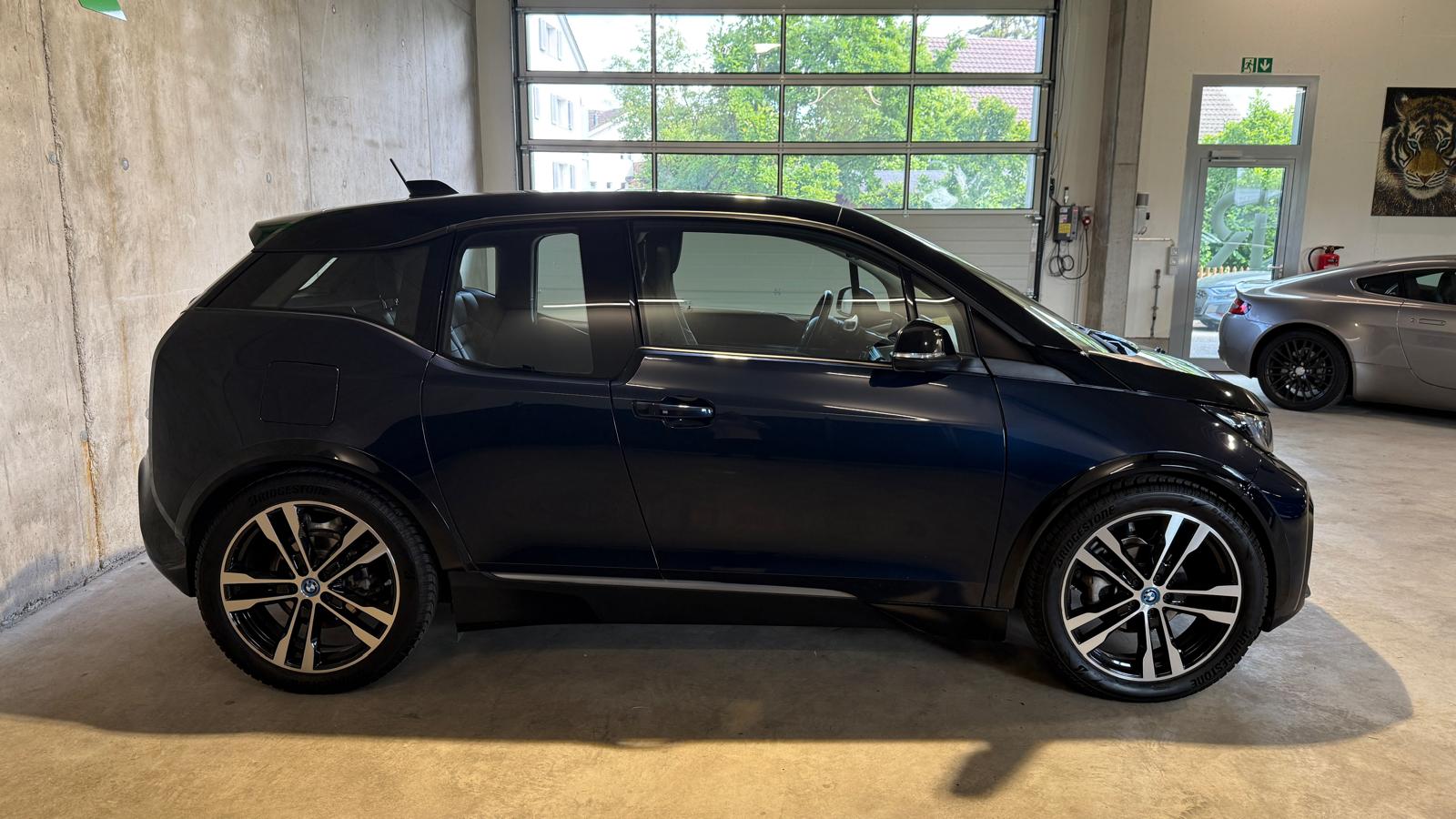 BMW i3 S 120 Ah *CH-Fahrzeug mit Gratisservice*-image-6