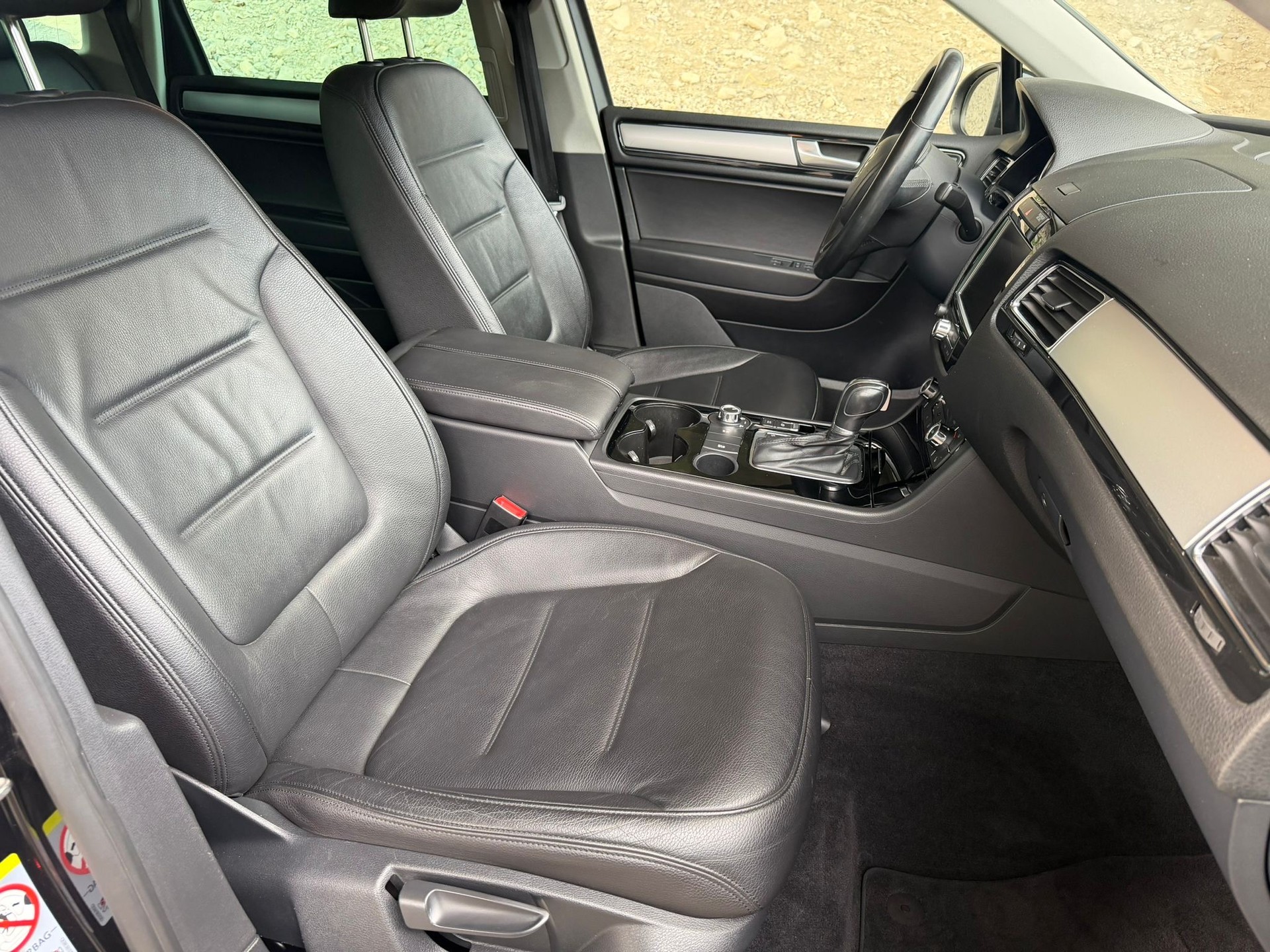 VW Touareg 3.0 TDI BlueMotion Technology Tiptronic-image-9