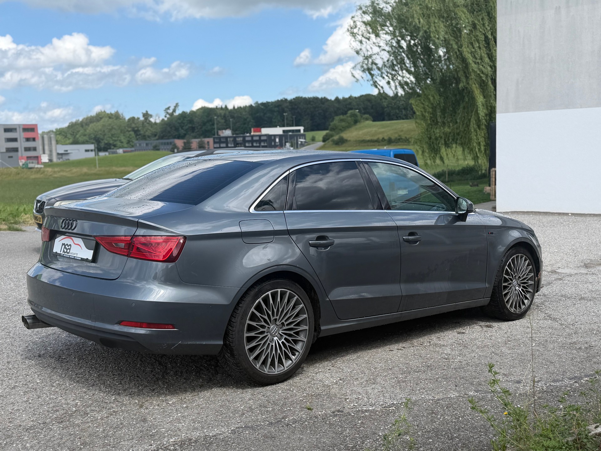 AUDI A3 Limousine 1.4 TFSI Ambition S-tronic-image-1