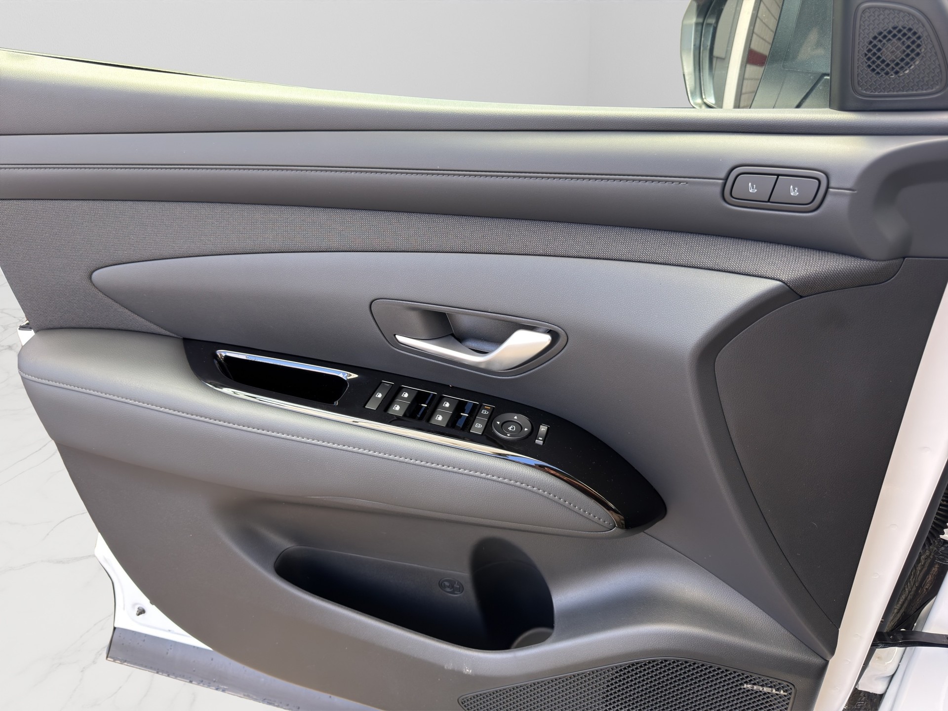 HYUNDAI Tucson 1.6 TGDI HEV Vertex Swiss Edition 4WD-image-10