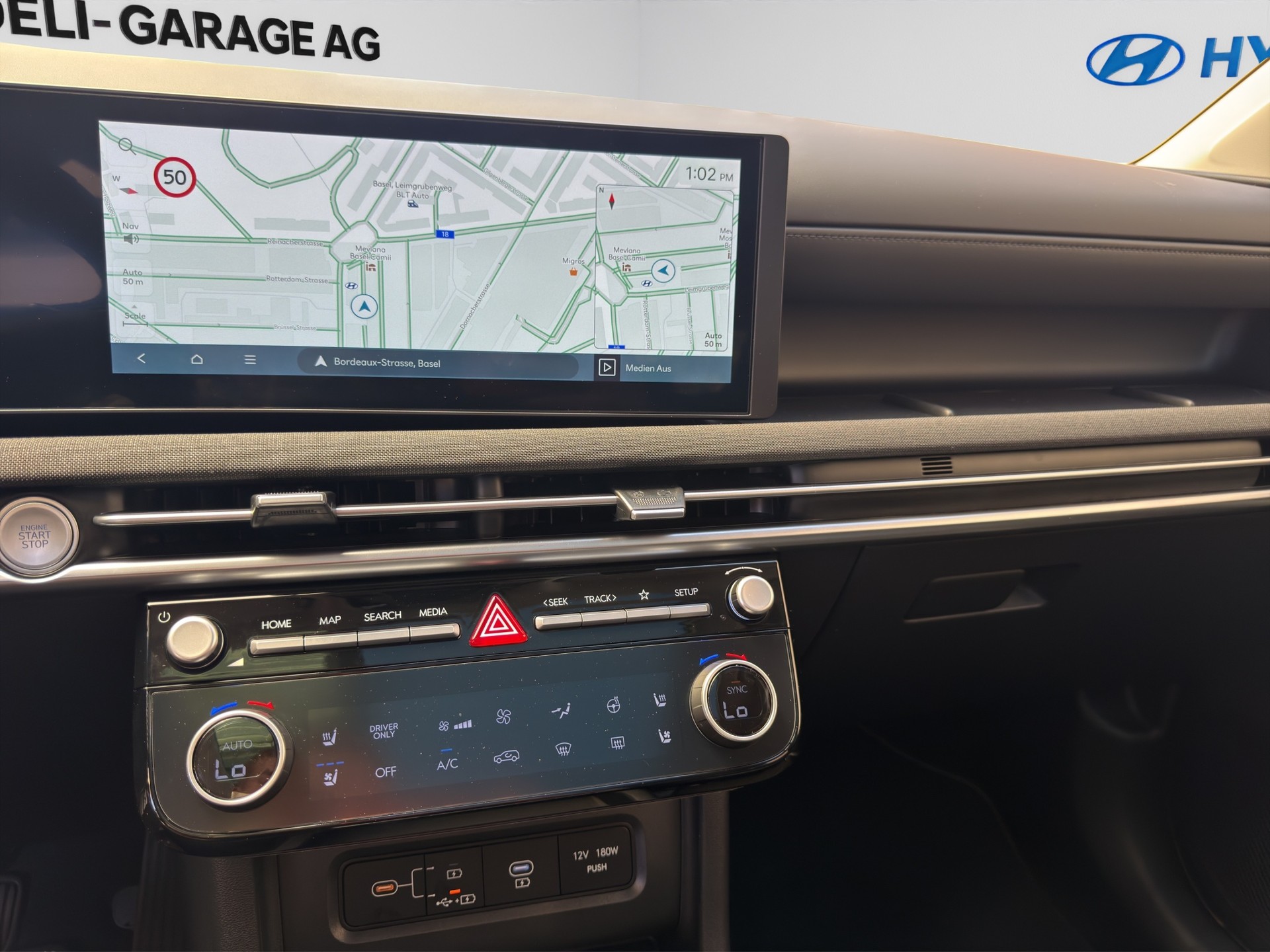 HYUNDAI Tucson 1.6 TGDI HEV Vertex Swiss Edition 4WD-image-17