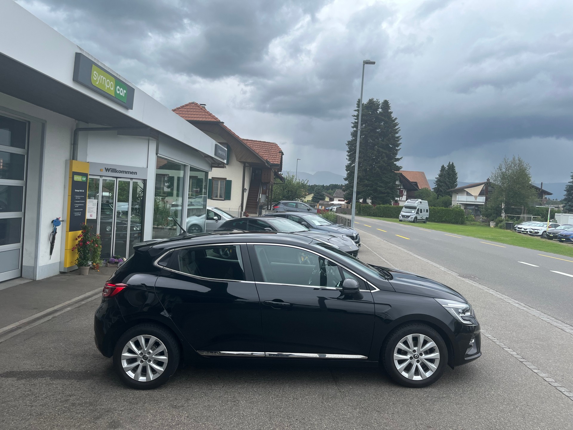 RENAULT Clio 1.0 Intens+++FRISCH AB MFK+++-image-3