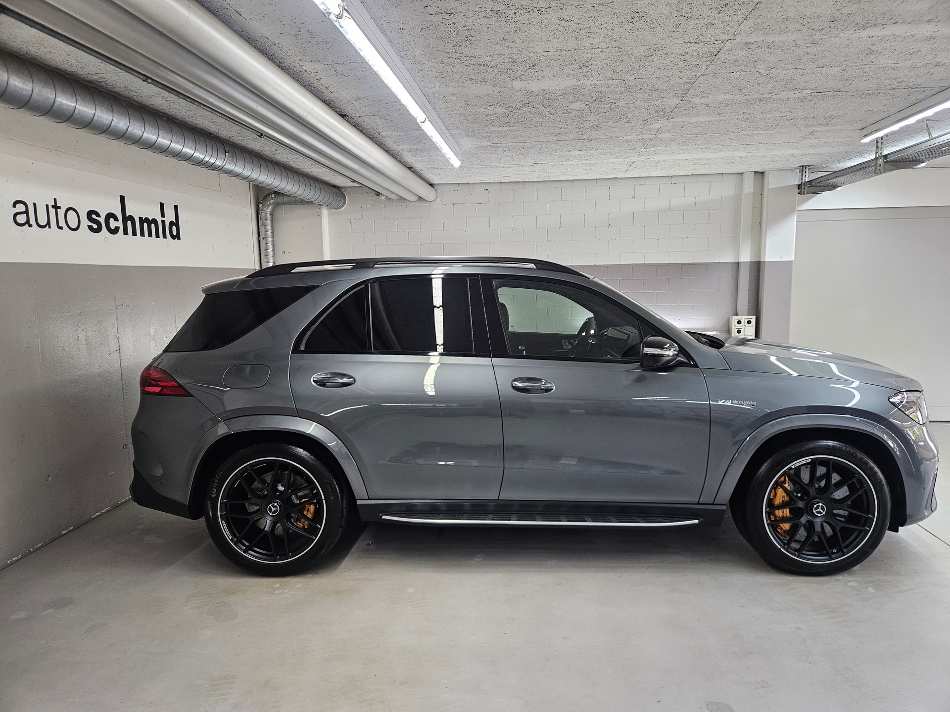 MERCEDES-BENZ GLE 63 S AMG 4Matic+-showroom-element-1