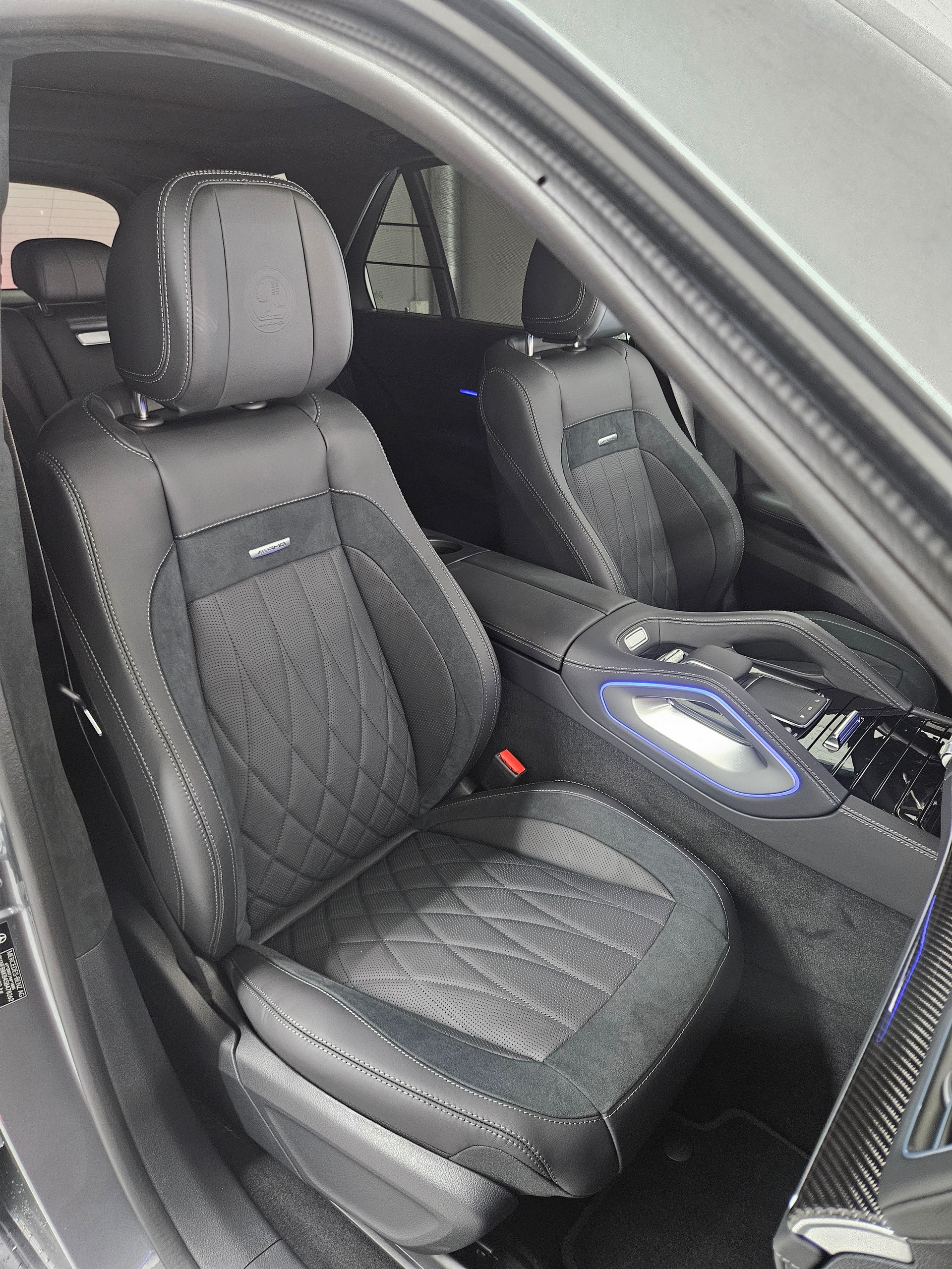MERCEDES-BENZ GLE 63 S AMG 4Matic+-image-15