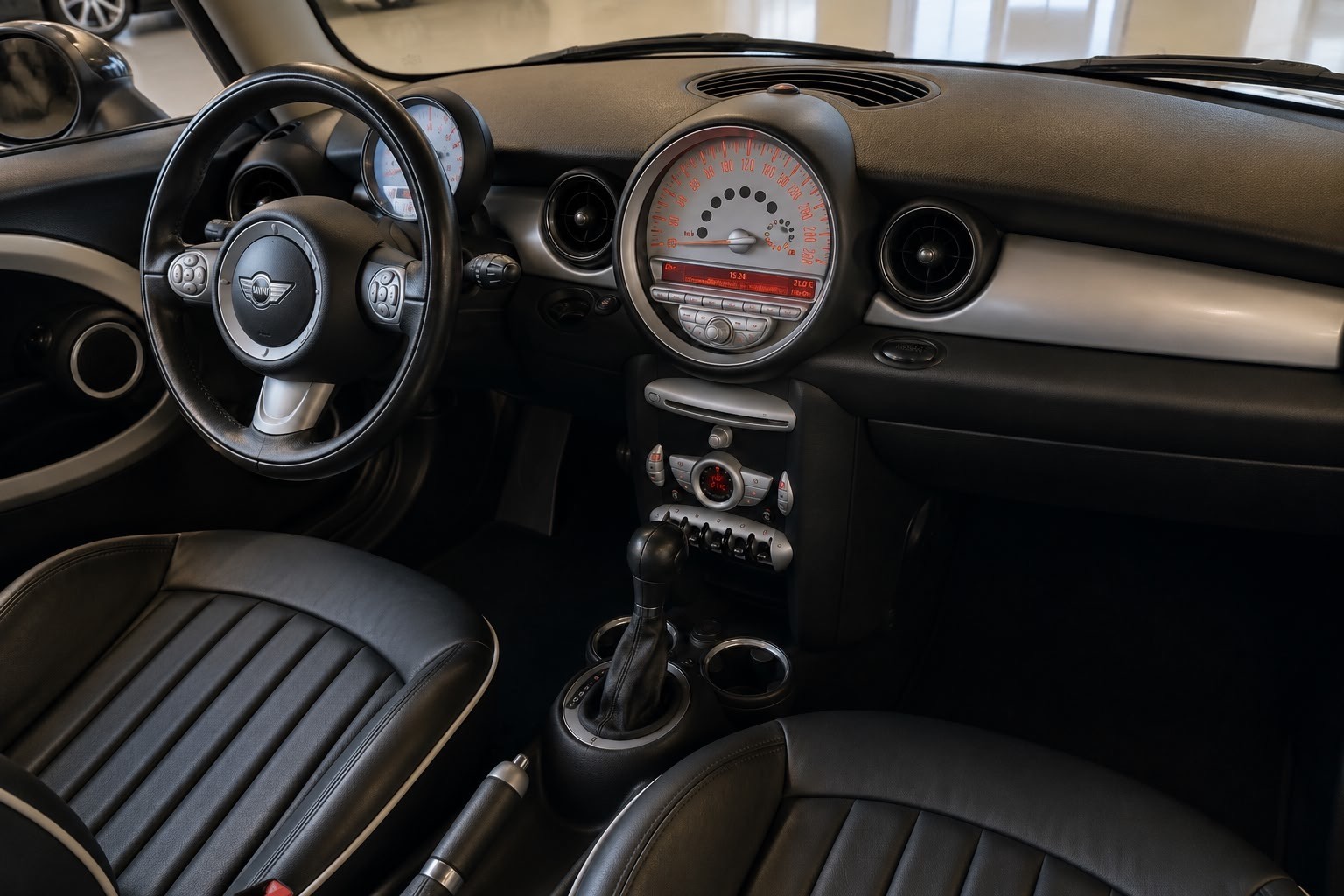 MINI Clubman Cooper S Steptronic-image-12