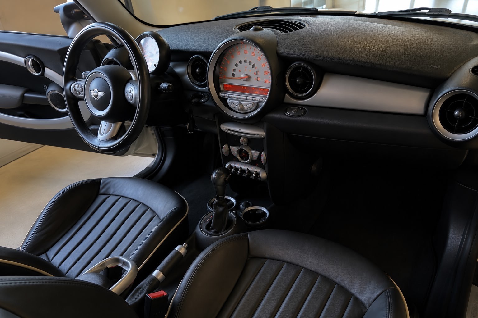 MINI Clubman Cooper S Steptronic-image-10
