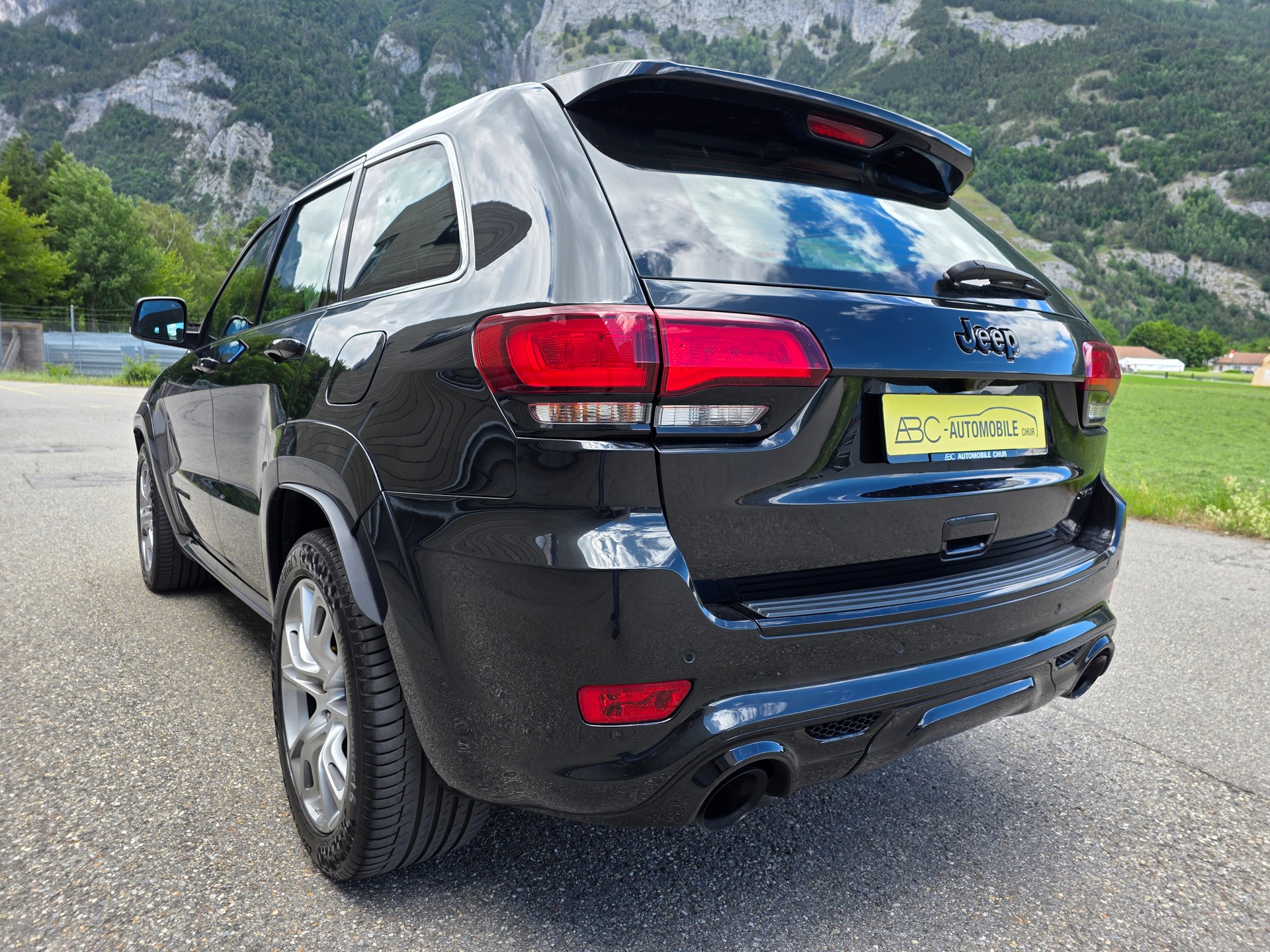 JEEP Grand Cherokee 6.4 V8 HEMI SRT8 Automatic-image-8