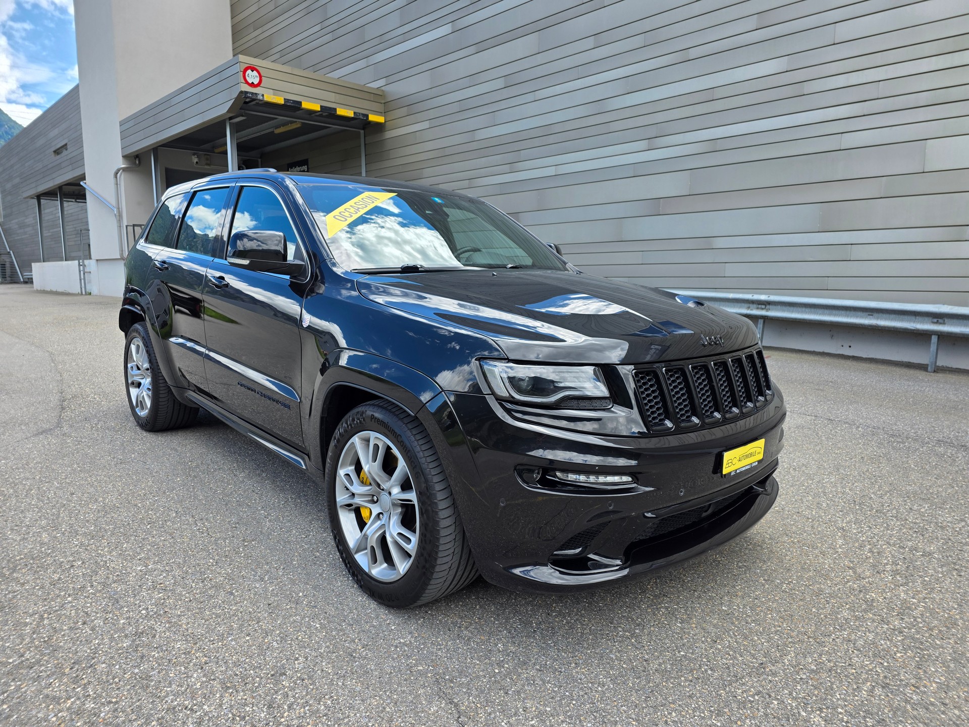 JEEP Grand Cherokee 6.4 V8 HEMI SRT8 Automatic-image-0