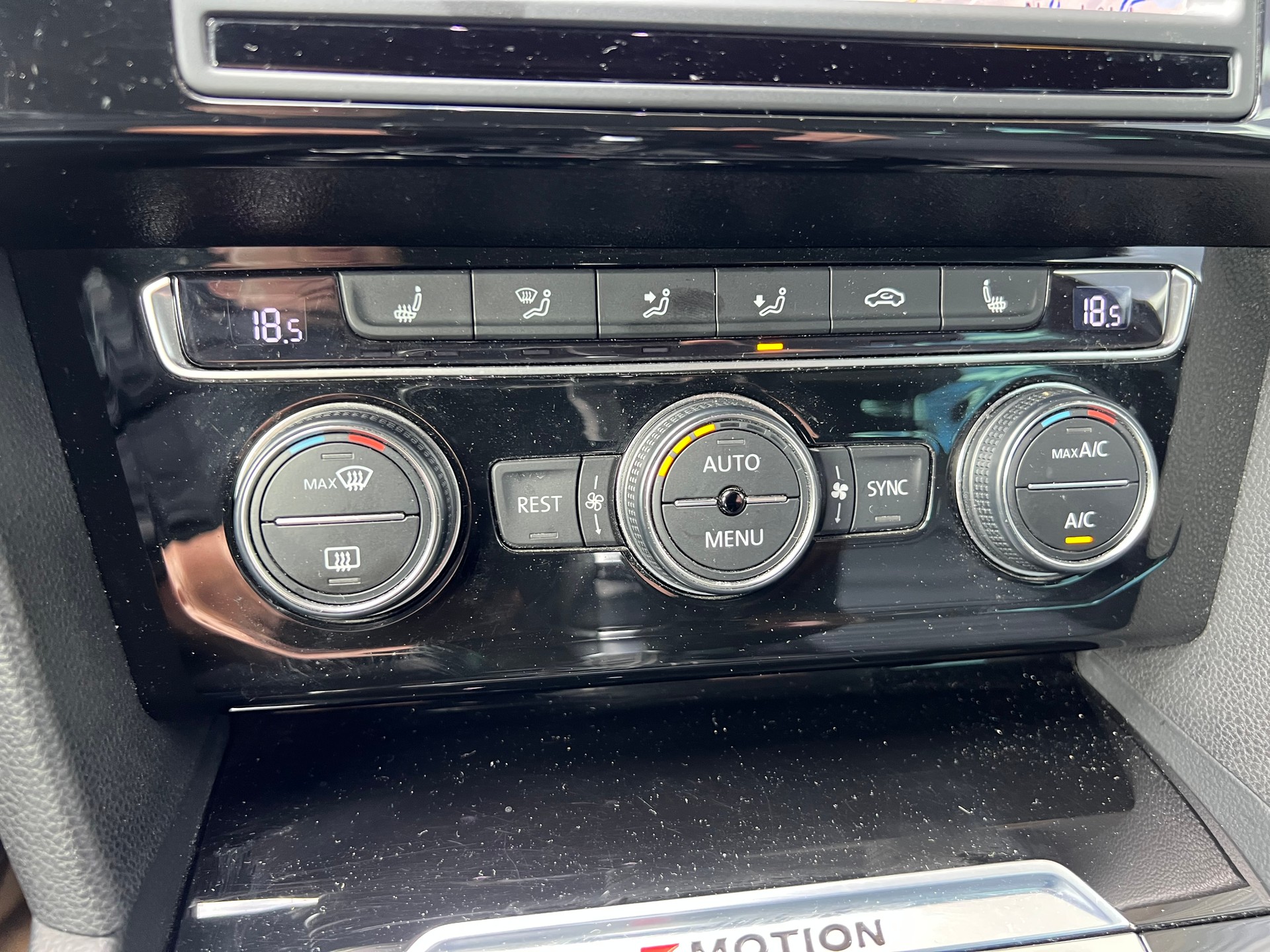 VW Passat Variant 2.0 TSI R-Line Highline 4x4 DSG PS 280 *** Leder * Head-Up Display * AHK 2200 kg.* 1 Jahr Garantie möglich **-image-20