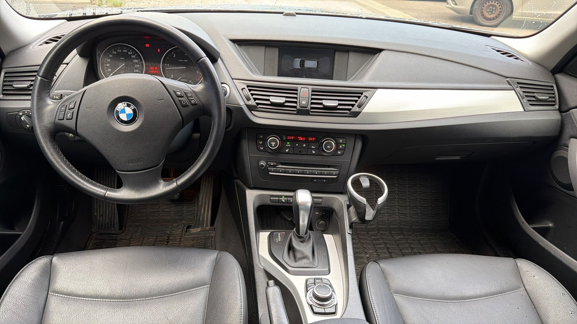 BMW X1 xDrive 20d Steptronic-image-7