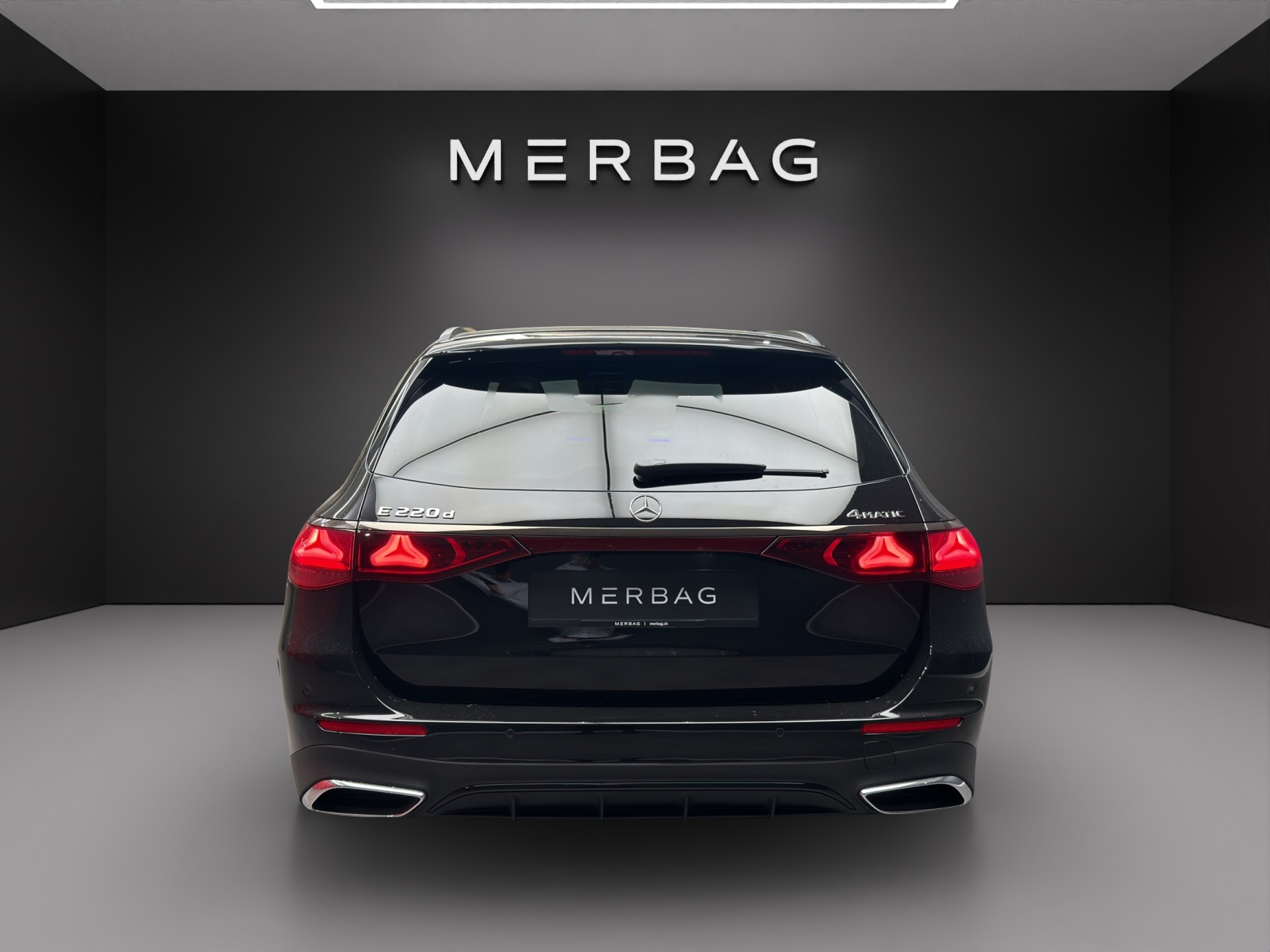 MERCEDES-BENZ E 220 d 4MATIC T-Modell "Swiss Star"-image-4