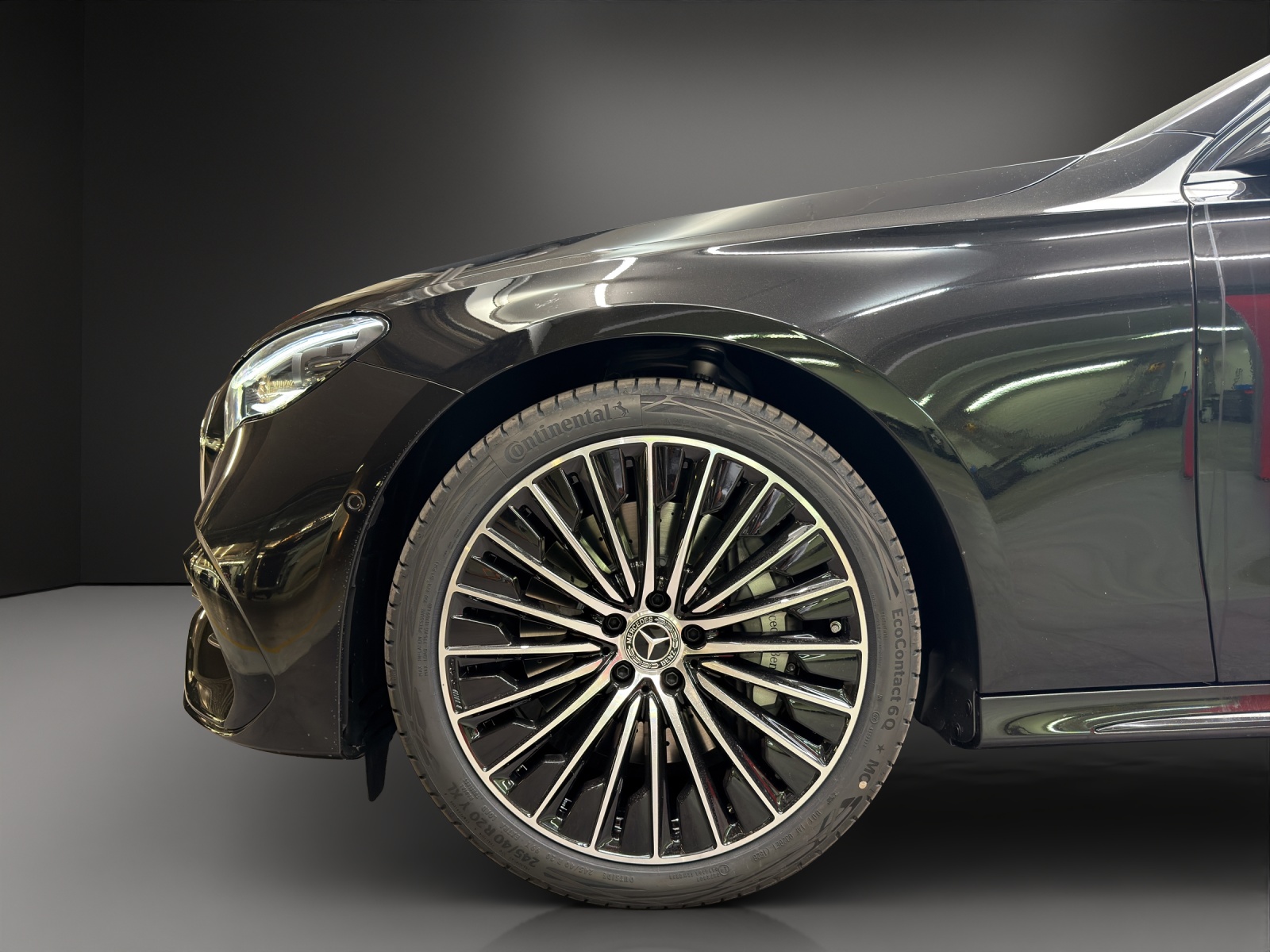 MERCEDES-BENZ E 220 d 4MATIC T-Modell "Swiss Star"-image-5