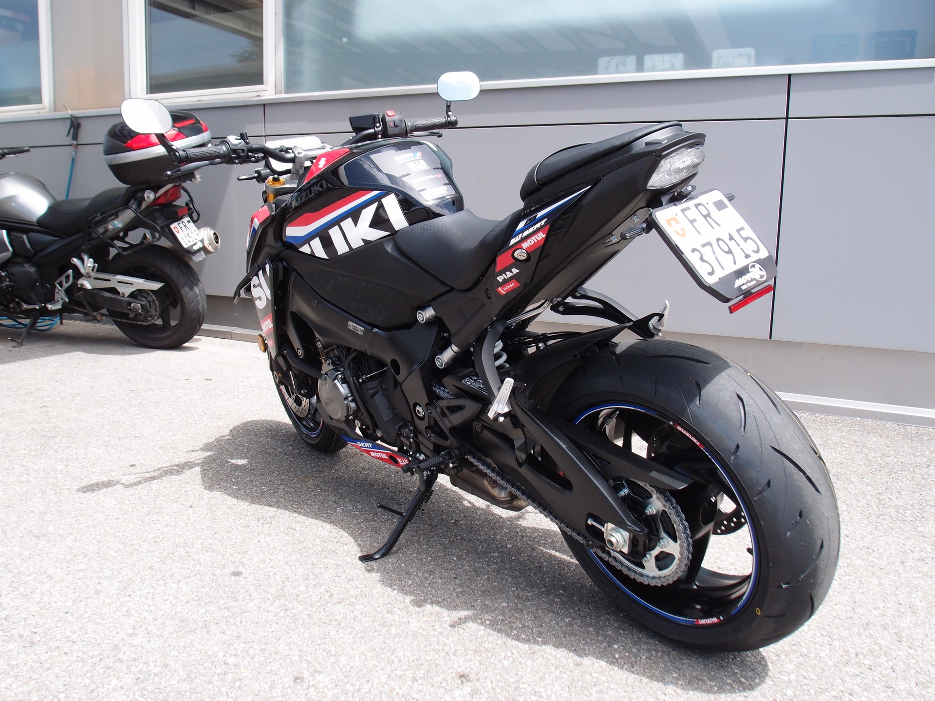 SUZUKI GSX-S 1000-image-5