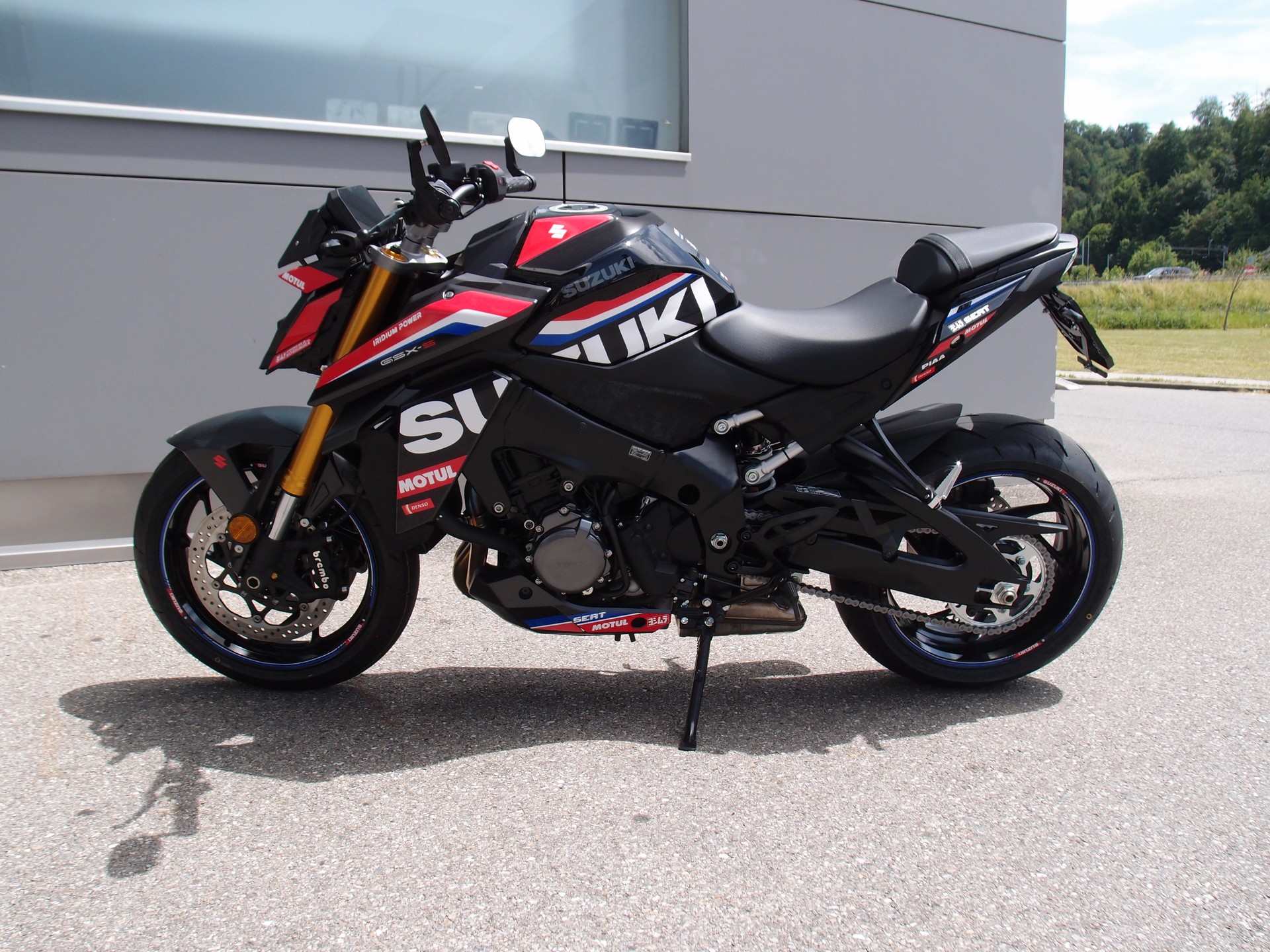 SUZUKI GSX-S 1000-image-3