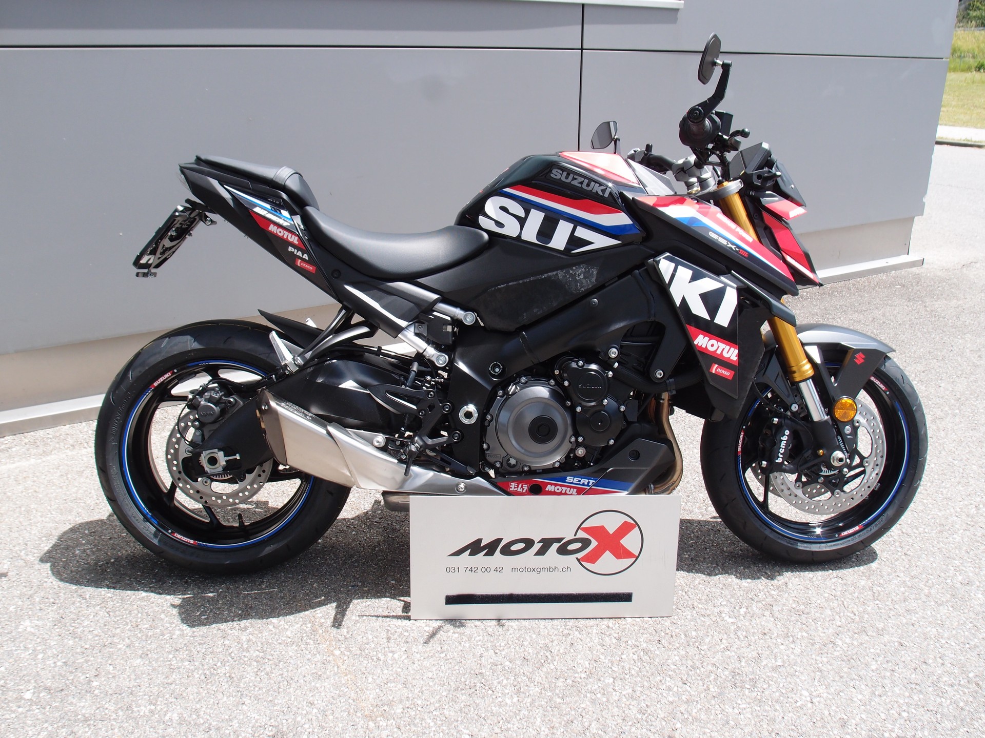 SUZUKI GSX-S 1000
