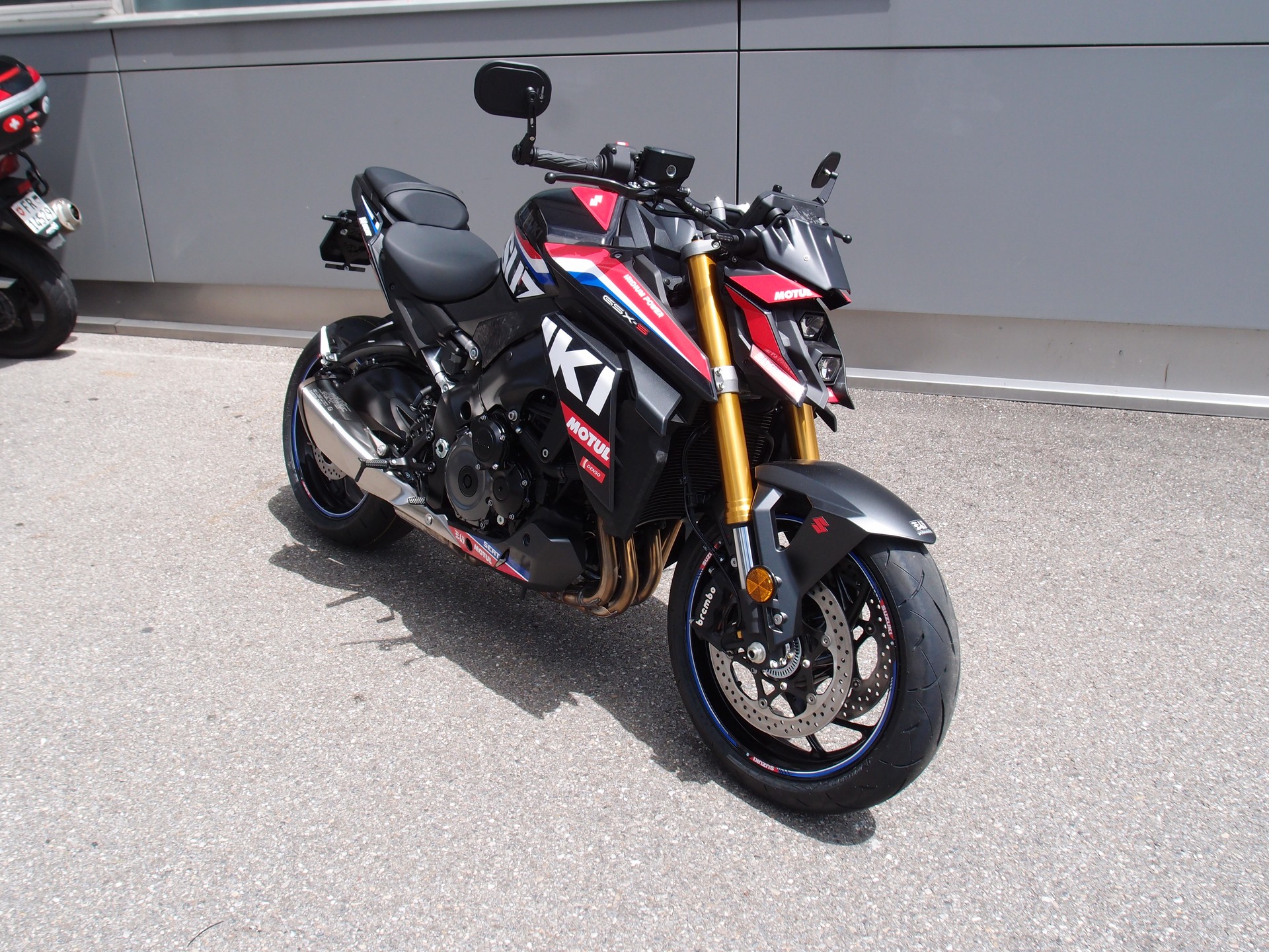 SUZUKI GSX-S 1000-image-2