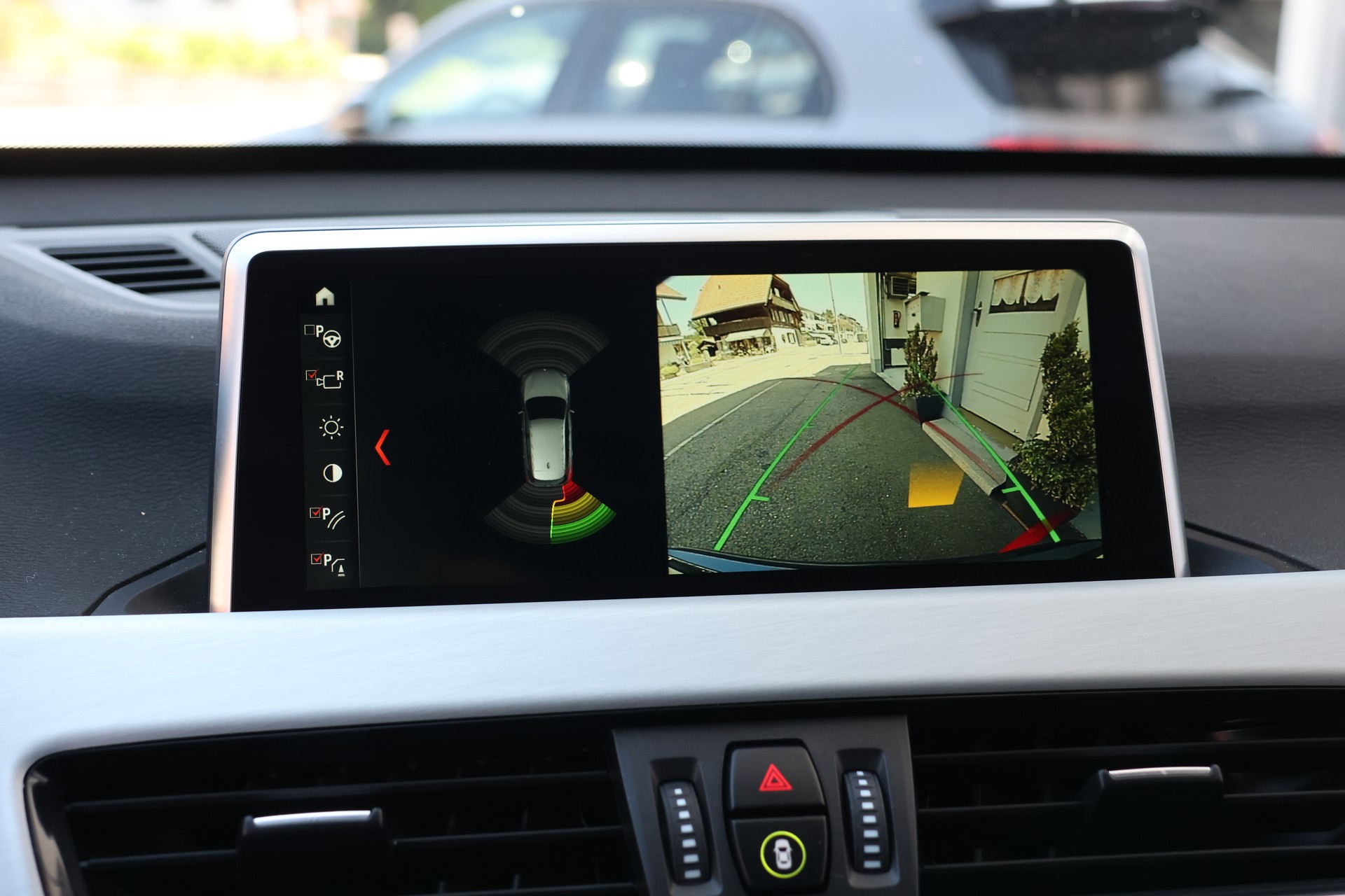 BMW X1 xDrive 18d Sport Line Steptronic (CH)-image-19
