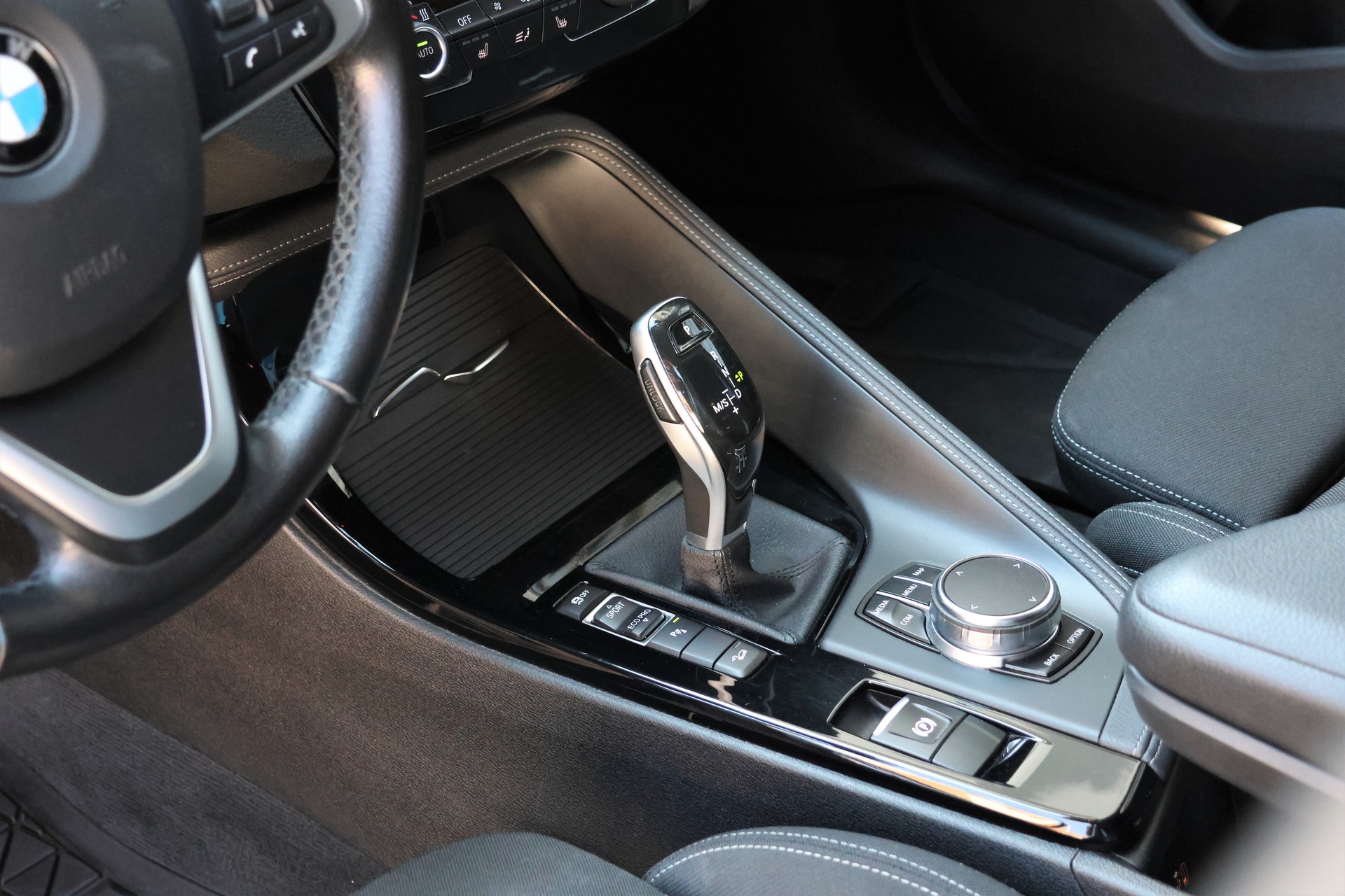 BMW X1 xDrive 18d Sport Line Steptronic (CH)-image-10