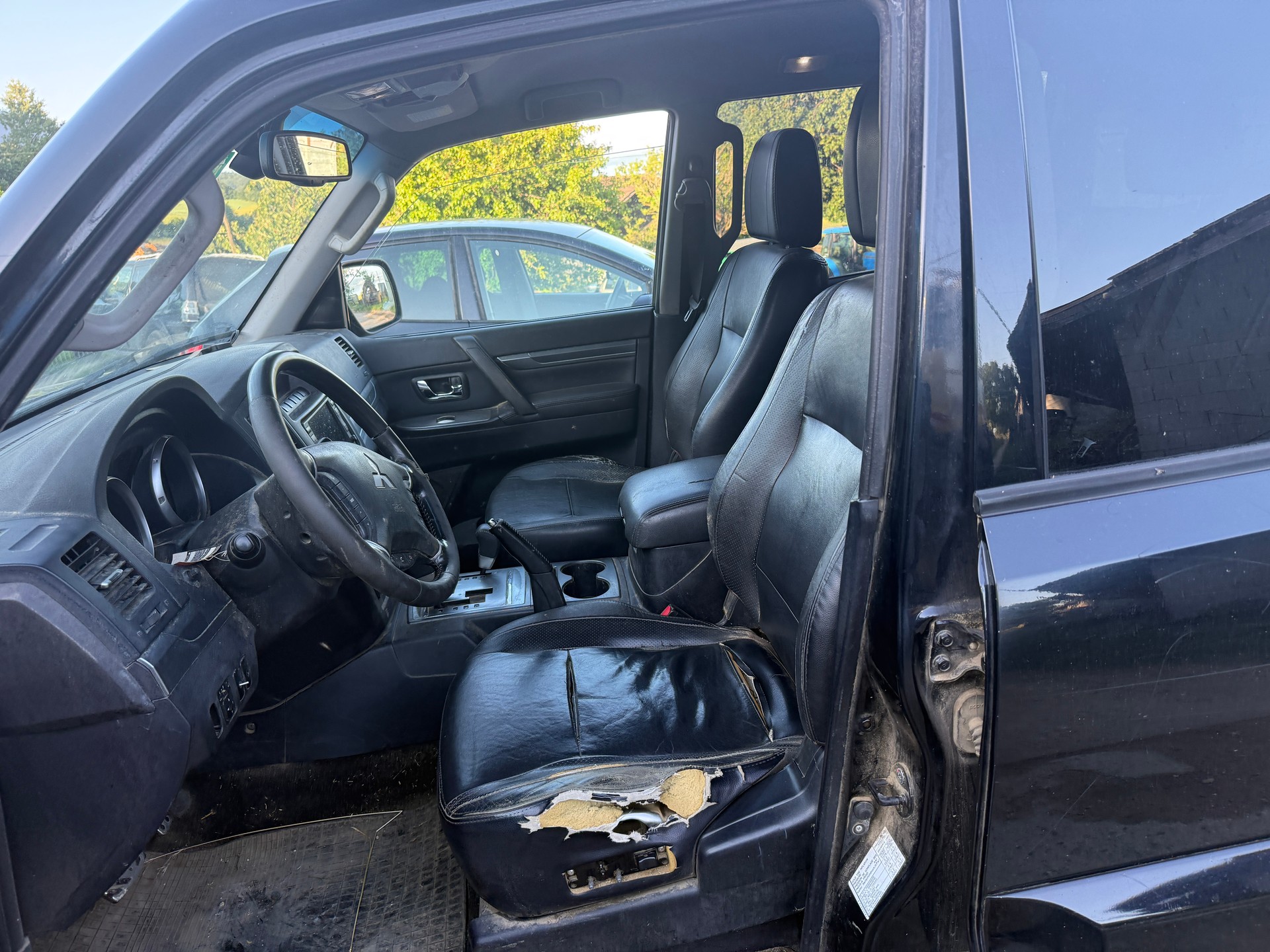 MITSUBISHI Pajero 3.8 V6 Instyle Automatic-image-8