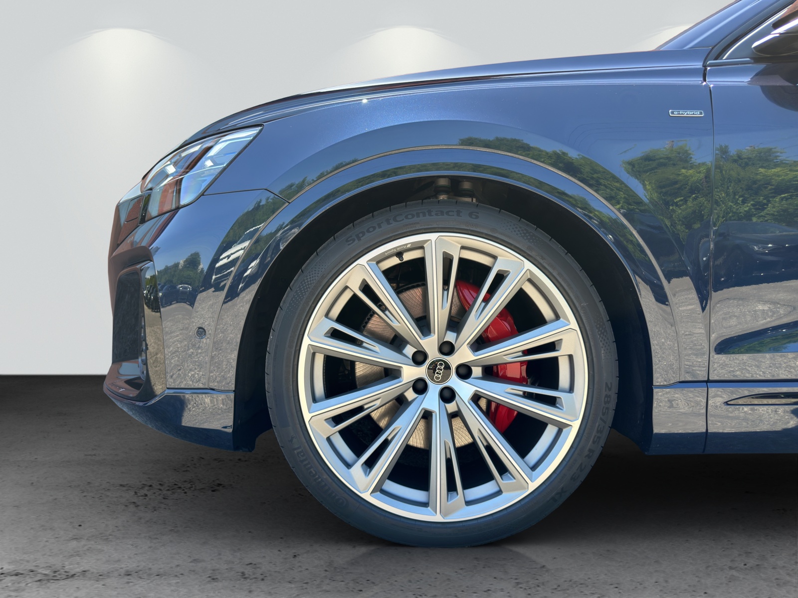 AUDI Q8 SUV TFSI e quattro 360 kW tiptronic-image-10