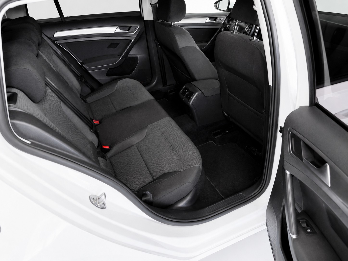 VW Golf Variant 1.5 TSI EVO Comfortline DSG CH-image-9