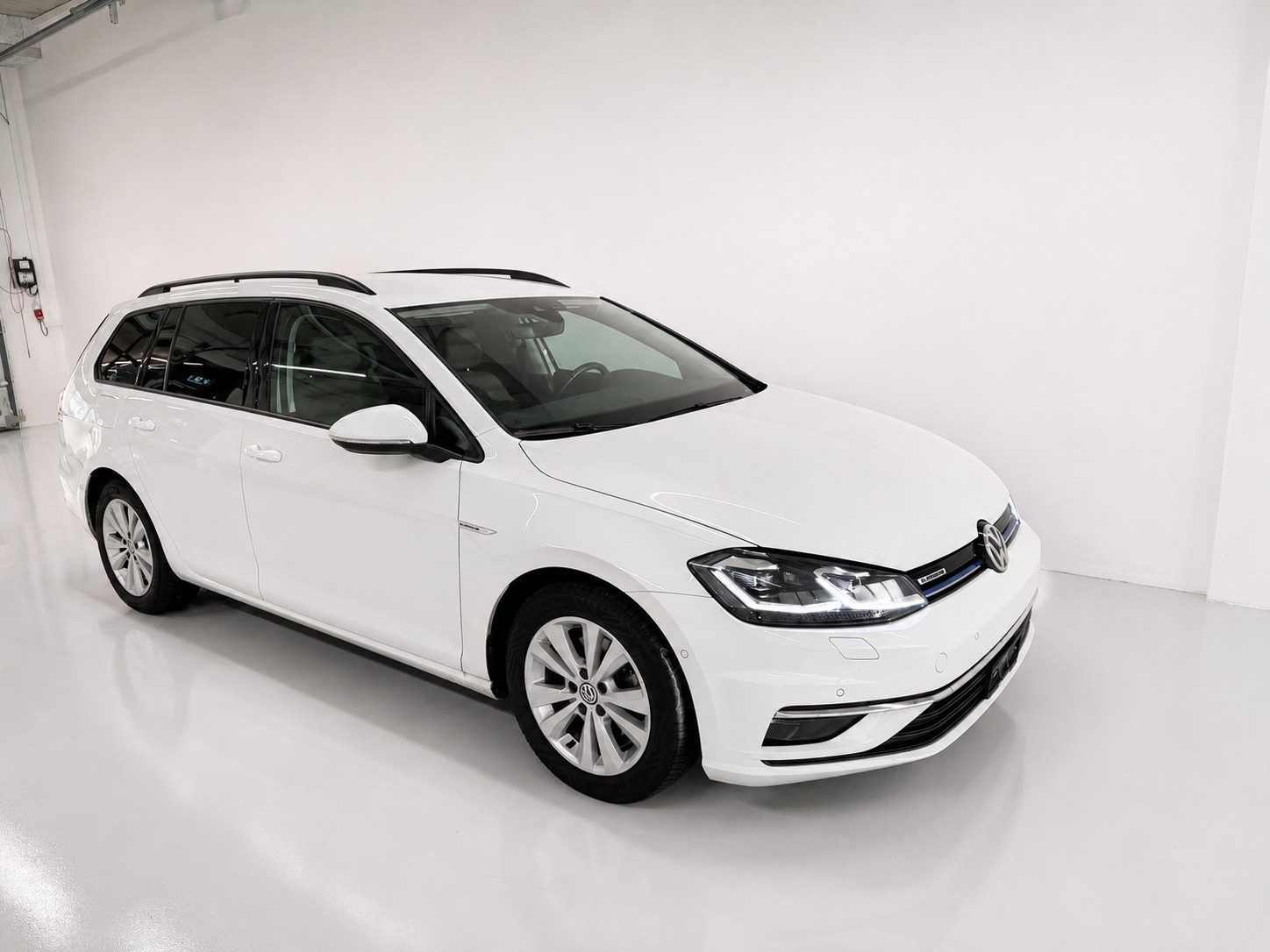 VW Golf Variant 1.5 TSI EVO Digital DSG (CH)-image-6