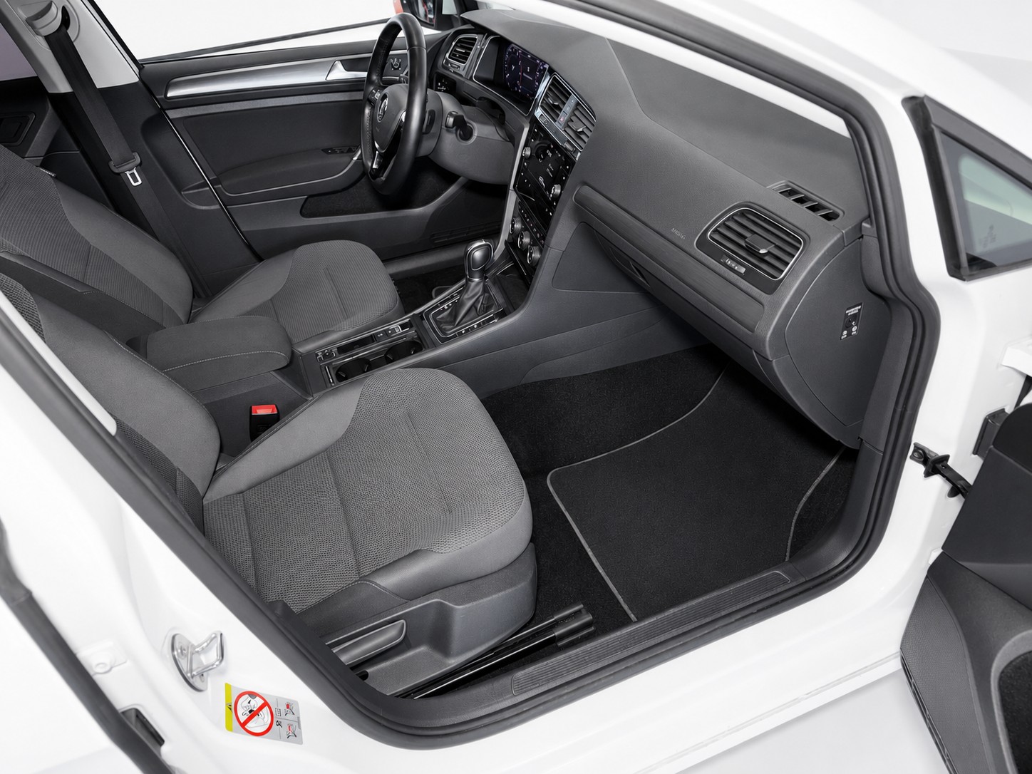 VW Golf Variant 1.5 TSI EVO Comfortline DSG CH-image-10