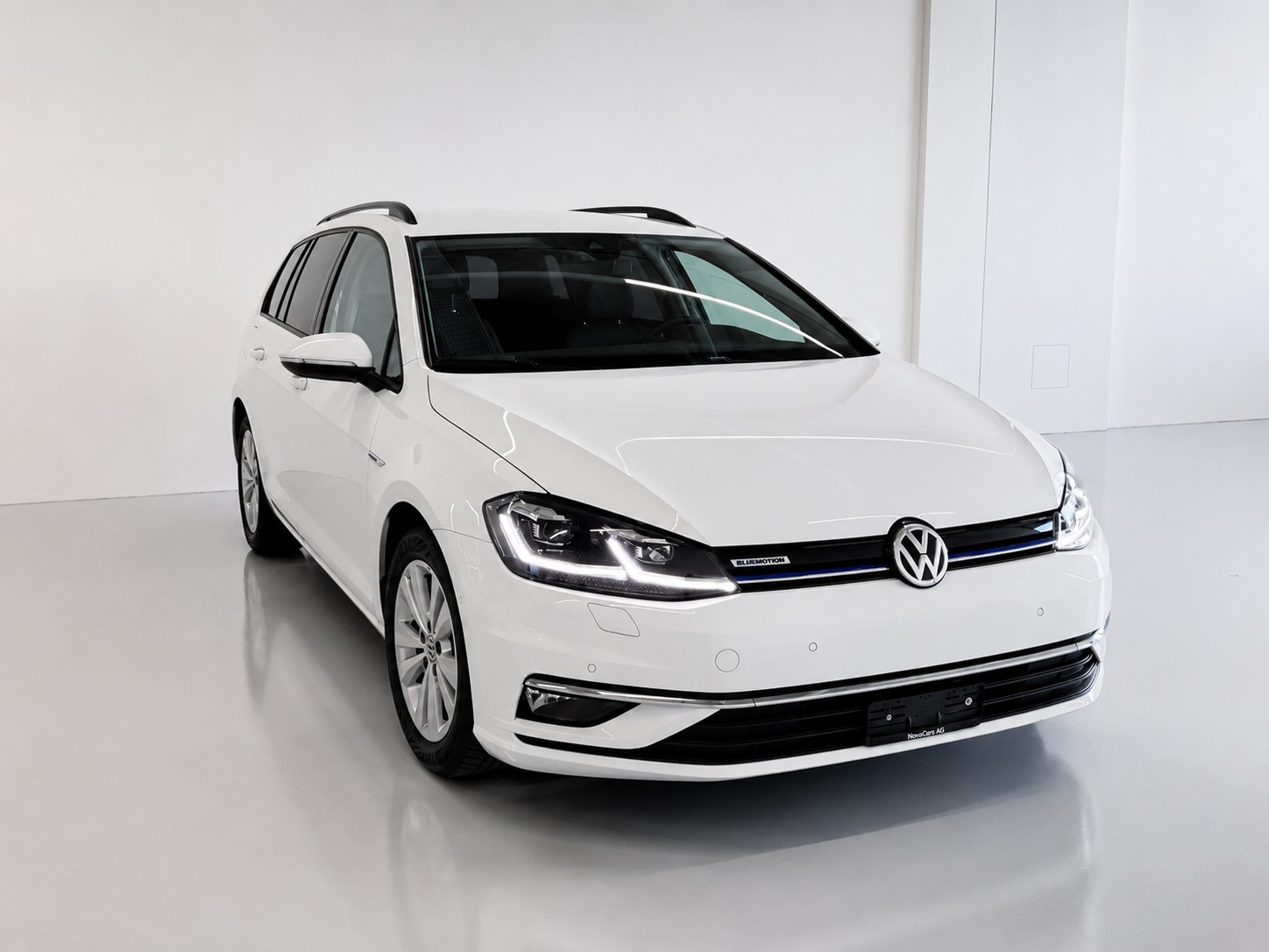 VW Golf Variant 1.5 TSI EVO Comfortline DSG CH-image-2
