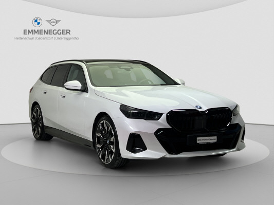 BMW 550e xDr M Sport Pro Tour-image-6