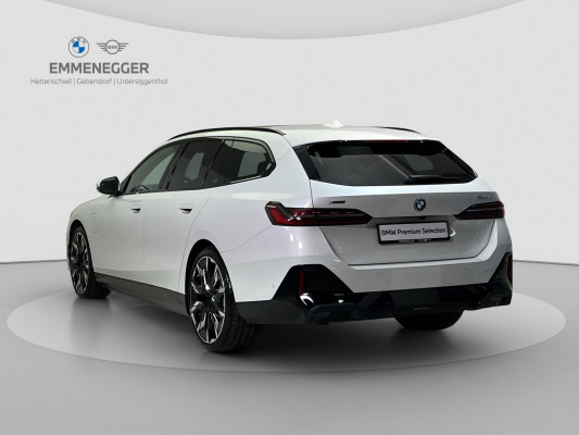 BMW 550e xDr M Sport Pro Tour-showroom-element-2