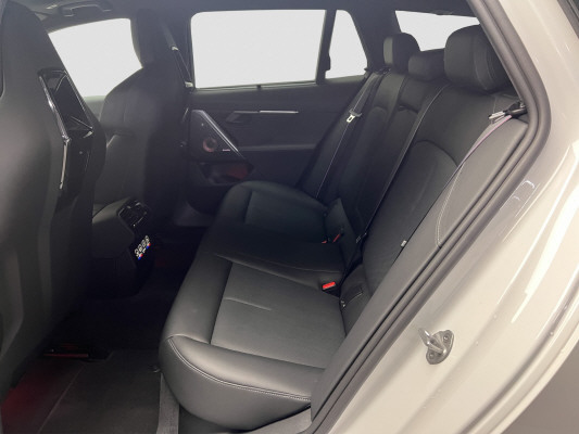 BMW 550e xDr M Sport Pro Tour-image-9