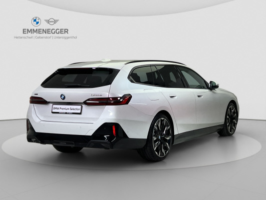 BMW 550e xDr M Sport Pro Tour-image-4