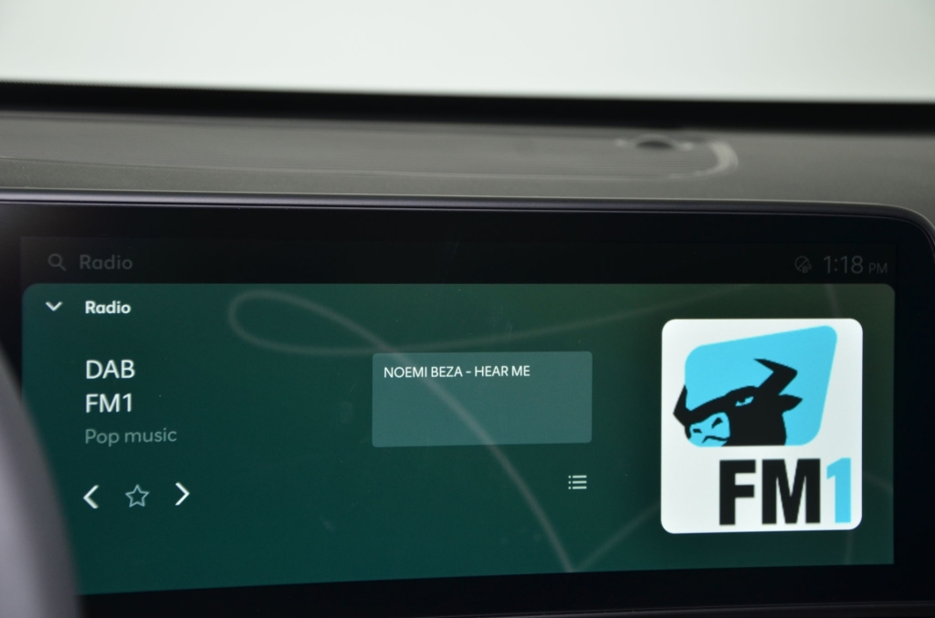 HYUNDAI Kona EV 64.8 kWh Premium *360°*-image-17