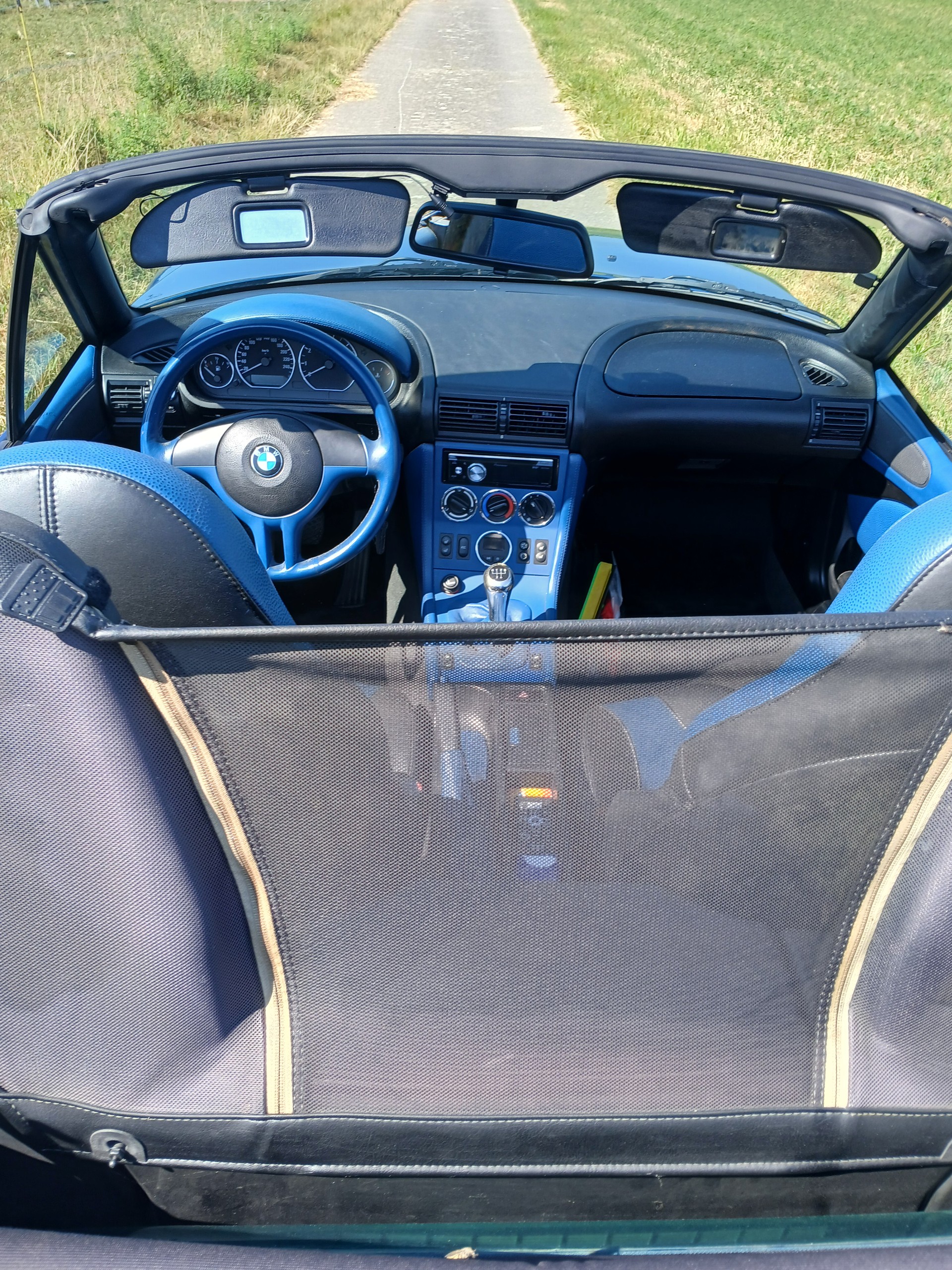 BMW Z3 2.8i Roadster-image-4