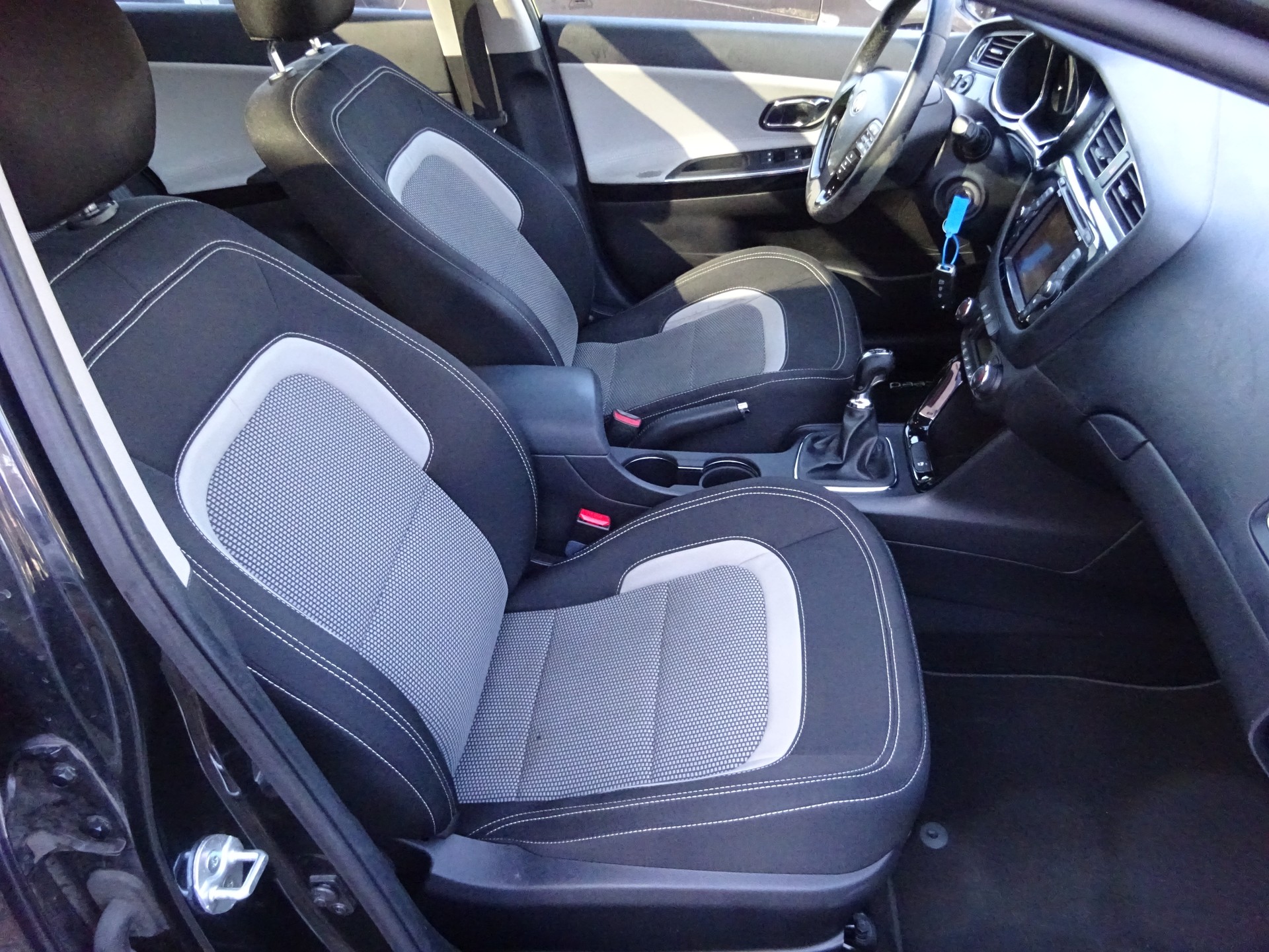 KIA Cee'd Sportswagon 1.6 GDi Style - MFK 23.6.2026 - Panoramadach-image-9