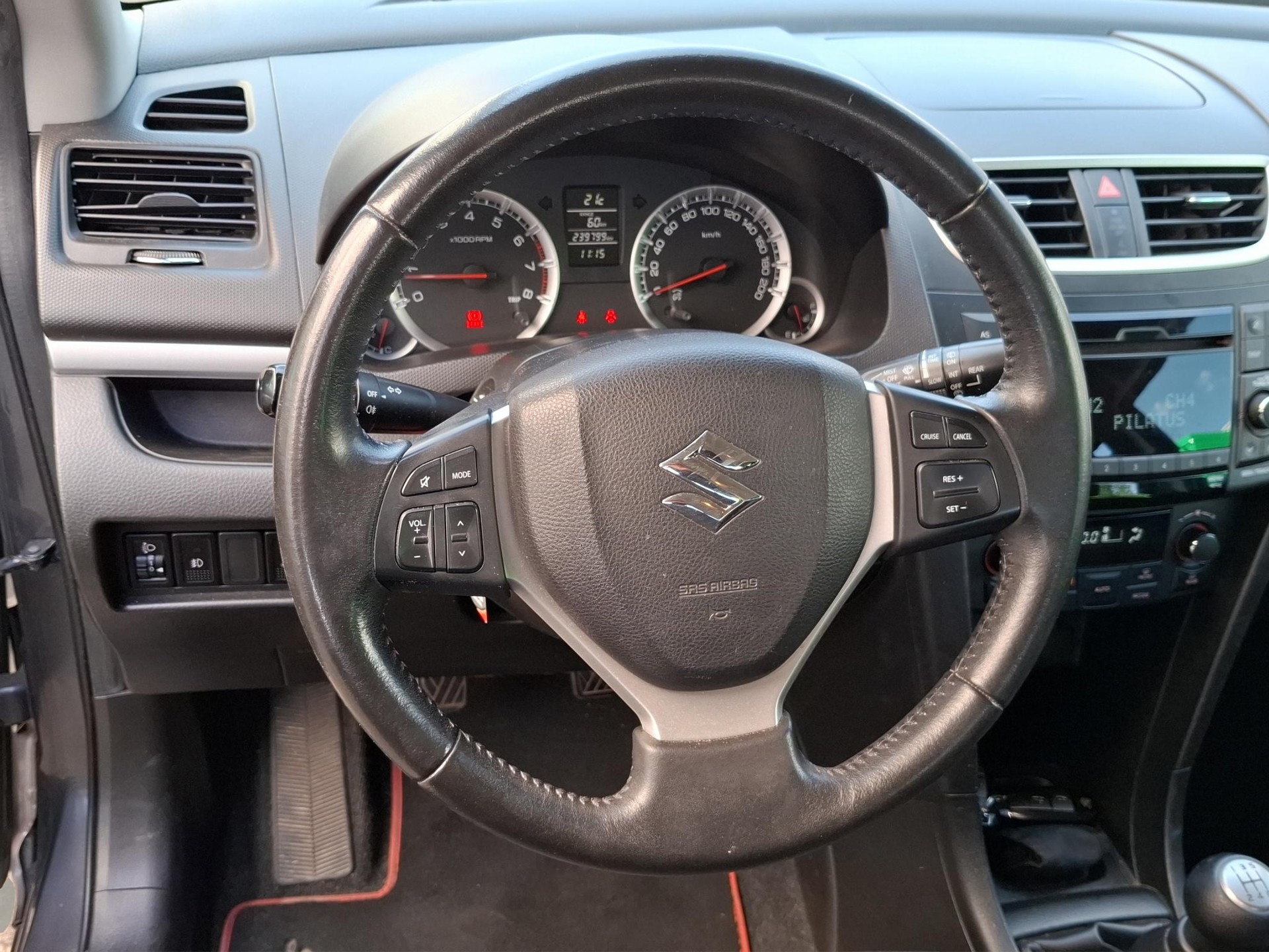 SUZUKI Swift 1.2 GL Top Sergio Cellano 4x4-image-6