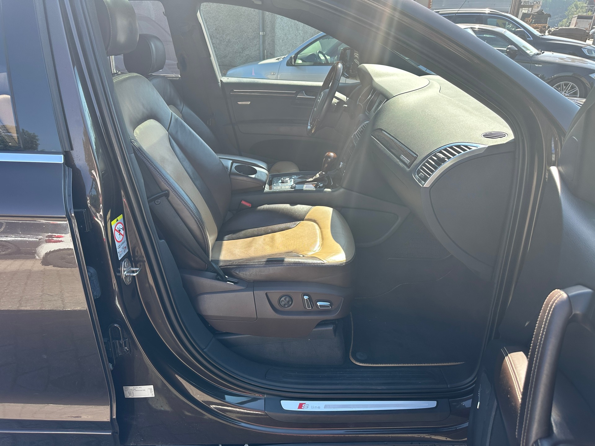 AUDI Q7 4.2 TDI quattro tiptronic-image-14