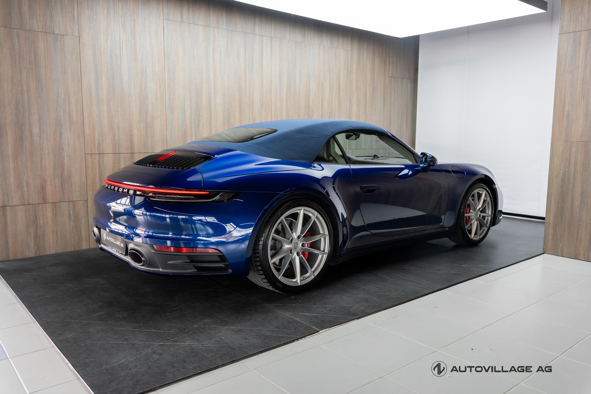 PORSCHE 911 Carrera S Cabriolet PDK-image-2