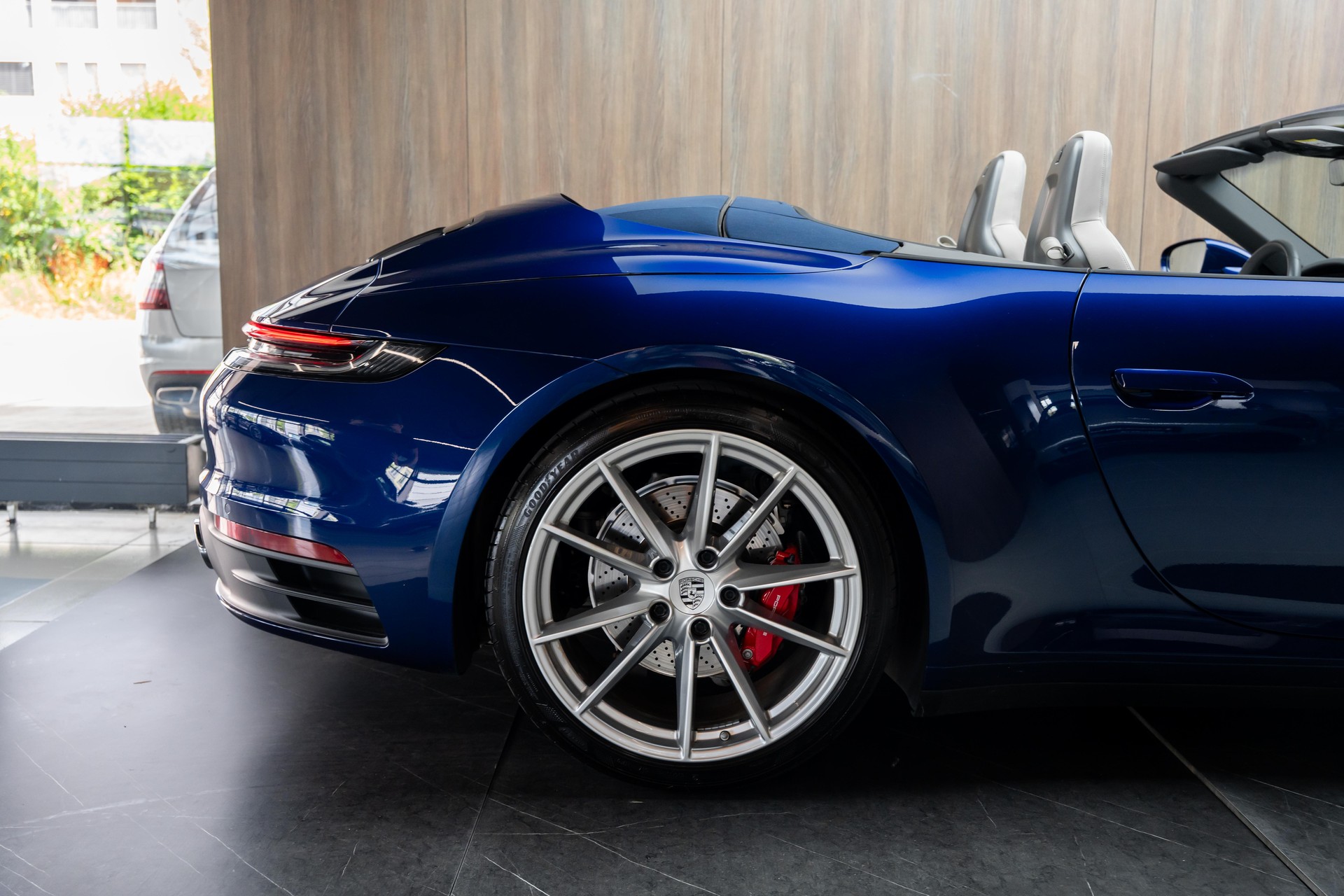 PORSCHE 911 Carrera S Cabriolet PDK-image-30